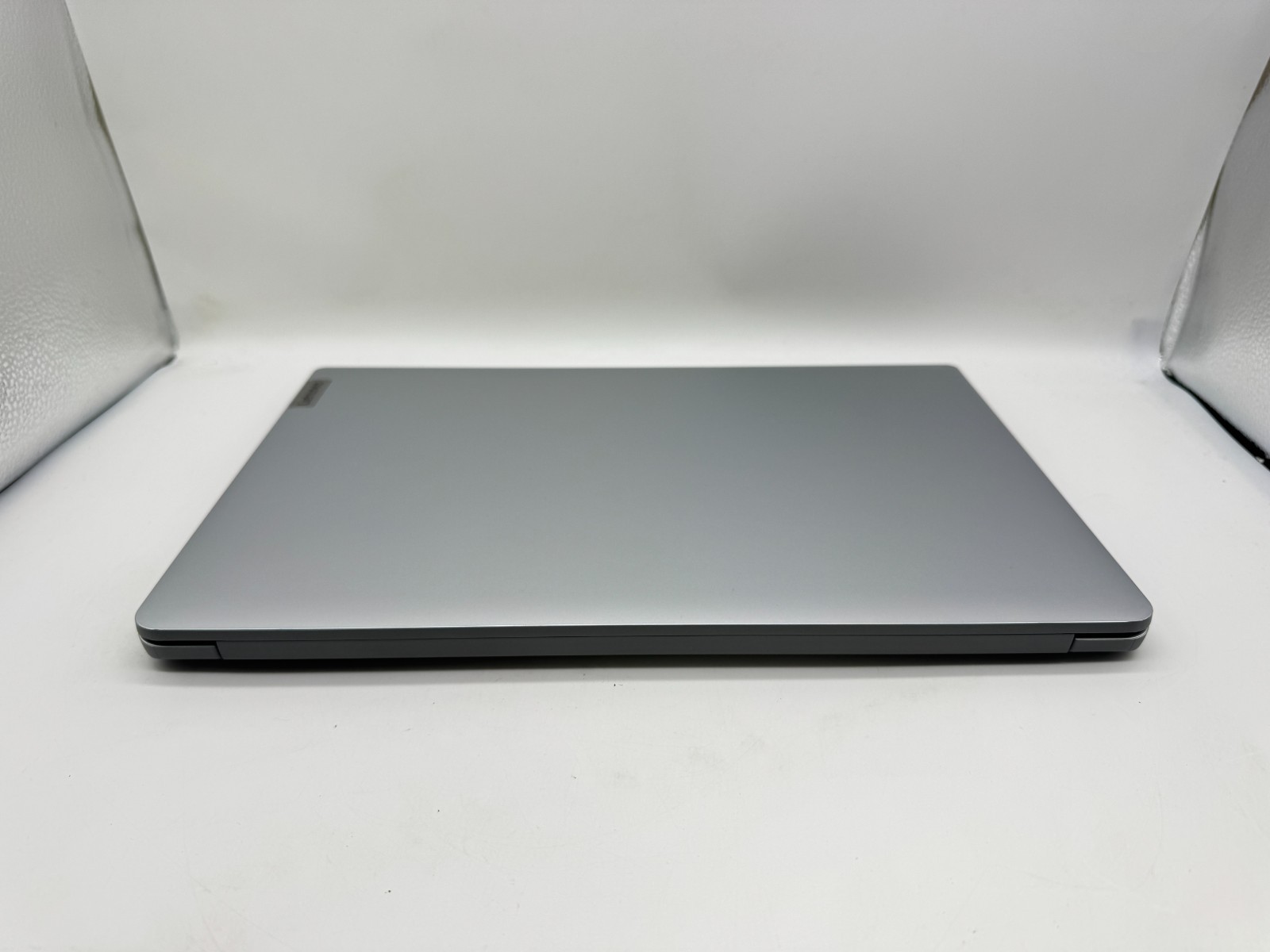 Lenovo Ideapad 1 15IAU7 15.6″ Touch laptop Intel Core i3 256GB 8GB 82QD00DHUS