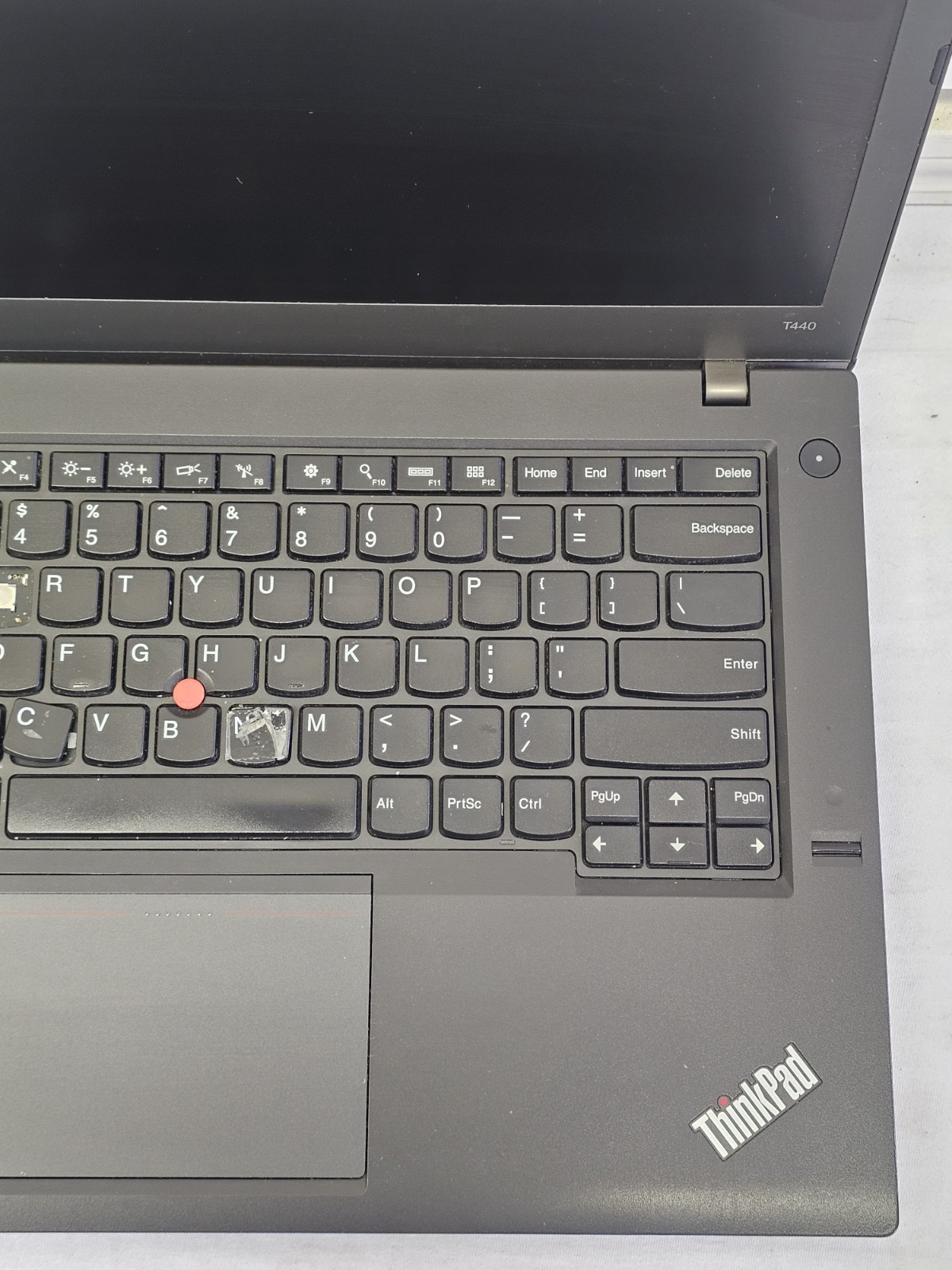 Lenovo ThinkPad T440 Laptop – Intel i5-4300u – 4GB RAM – 128GB SSD – Win 10 READ