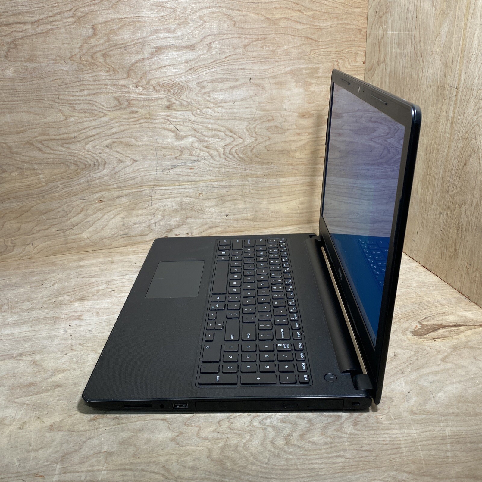 Dell inspiron 15 i5-7200U@2.50GHz | 8GB | 1TB HDD | W10H