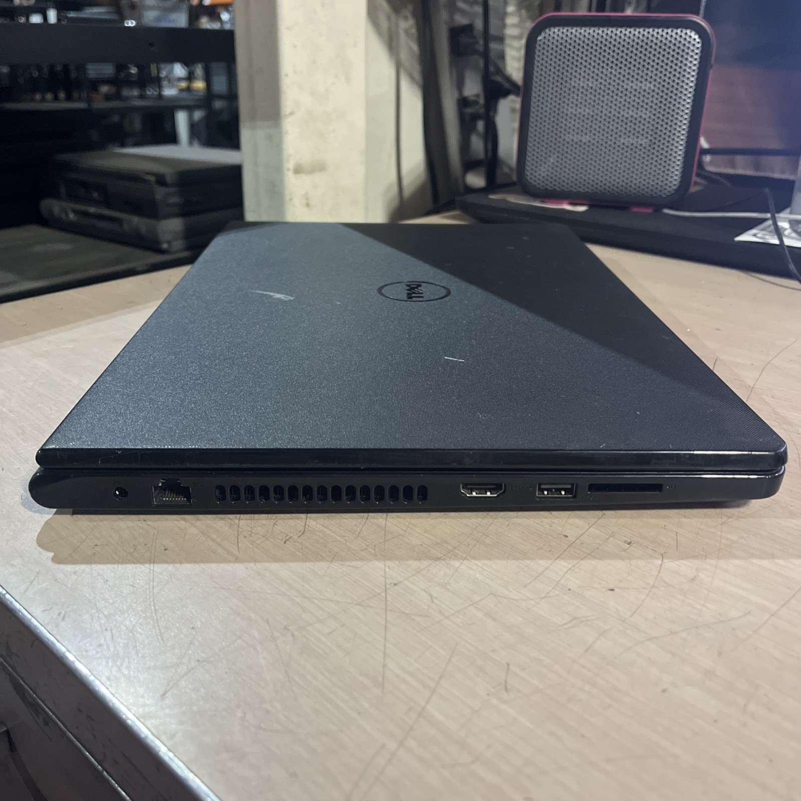 DELL P51F INTEL CORE I3 7TH GEN 8GB RAM NO HD