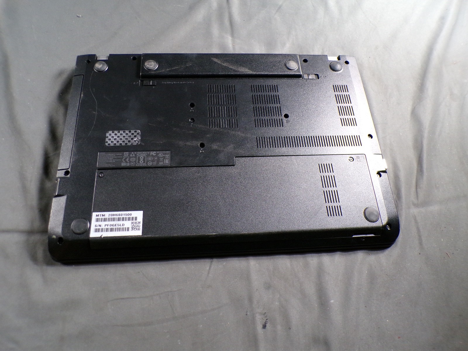 THINKPAD LENOVO E570 INTEL CORE i5-7200U 2.50GHZ 8GB RAM **BIOS L0CKED **NO HD/