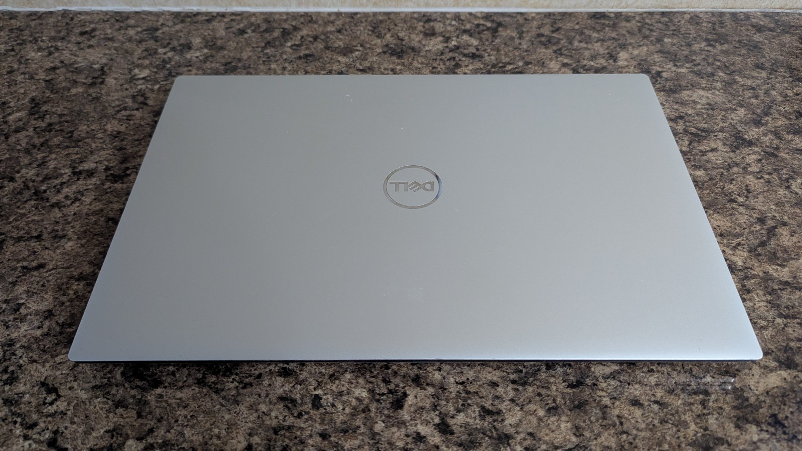 Dell XPS 15 9500 15.6″ Core i7-10750H 2.60Ghz 32GB RAM 512GB NVMe GTX 1650 Ti