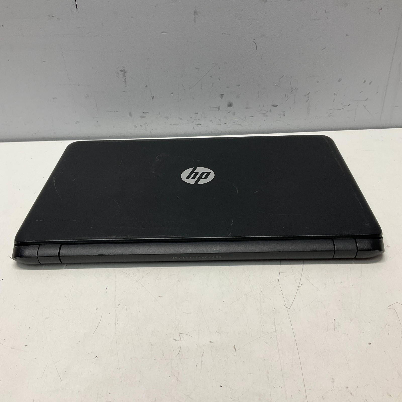 HP 15-f162dx Notebook i3-4030U@1.9GHz 4GB 750GB HDD Windows 10 Pro Laptop NO BAT