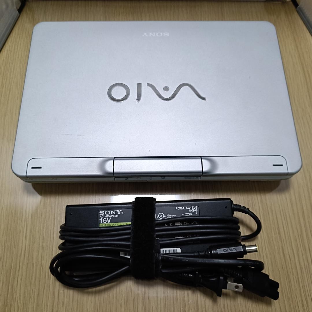 SONY VAIO TR5EB Celeron 900MHz 1GB RAM 40GB HDD DVD Used Japan Genuine