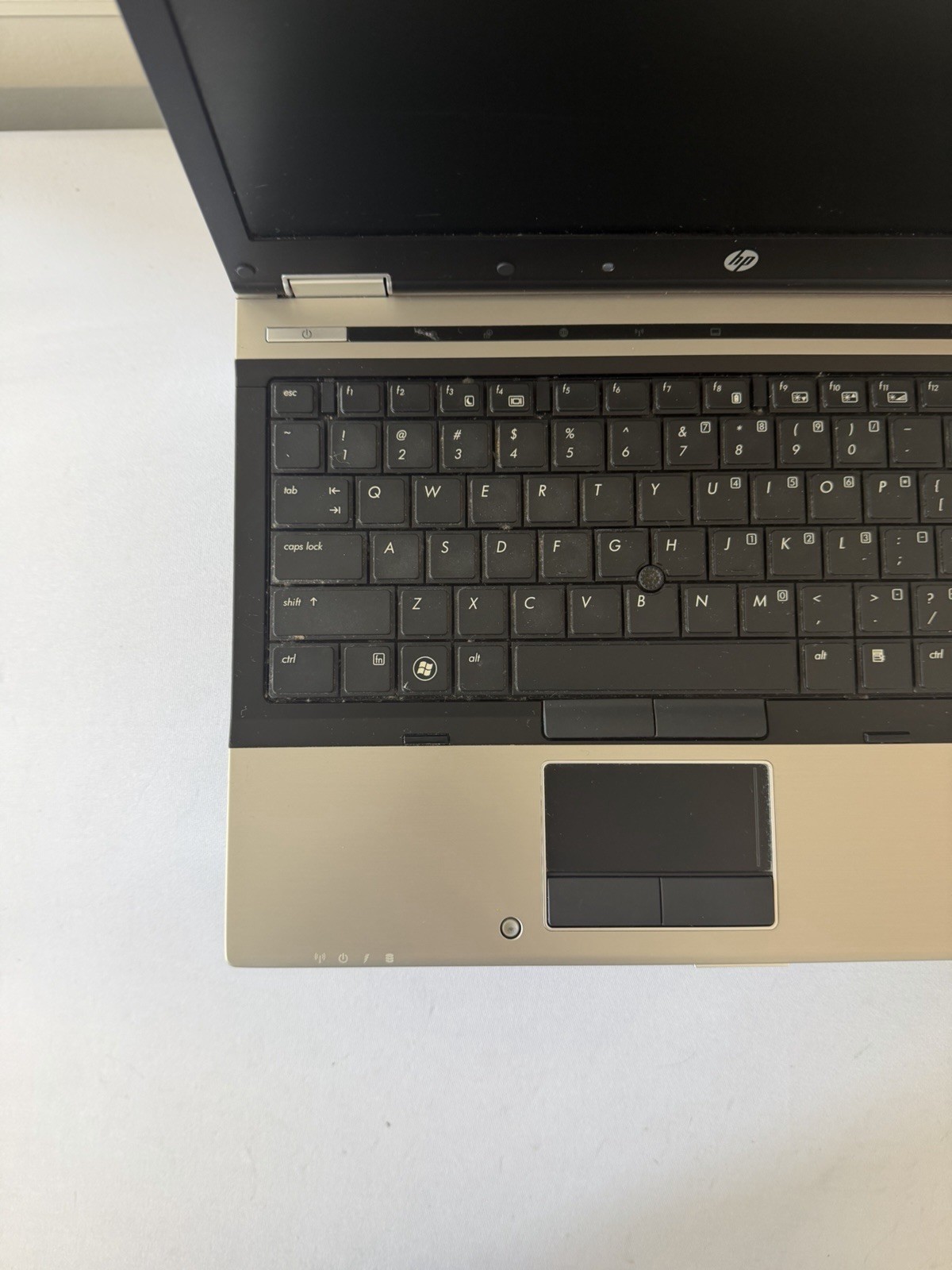 HP Elitebook 8440P Laptop – Good Screen – Intel i5-M520 – RAM 3 GB – Read Des