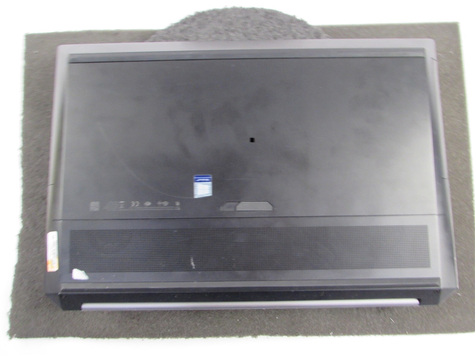 HP ZBOOK 17 (G6) 17.3″ FHD CORE I7-9850H 512GB SSD 32GB RAM RTX 4000 NO O.S