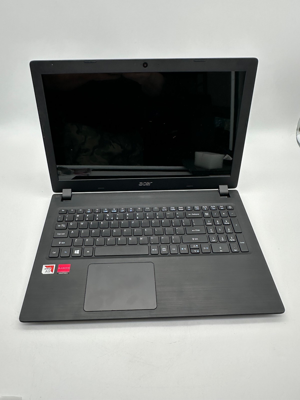 Acer Aspire A315-21 Laptop AMD A9-9420 Radeon R5 8GB RAM NO HDD