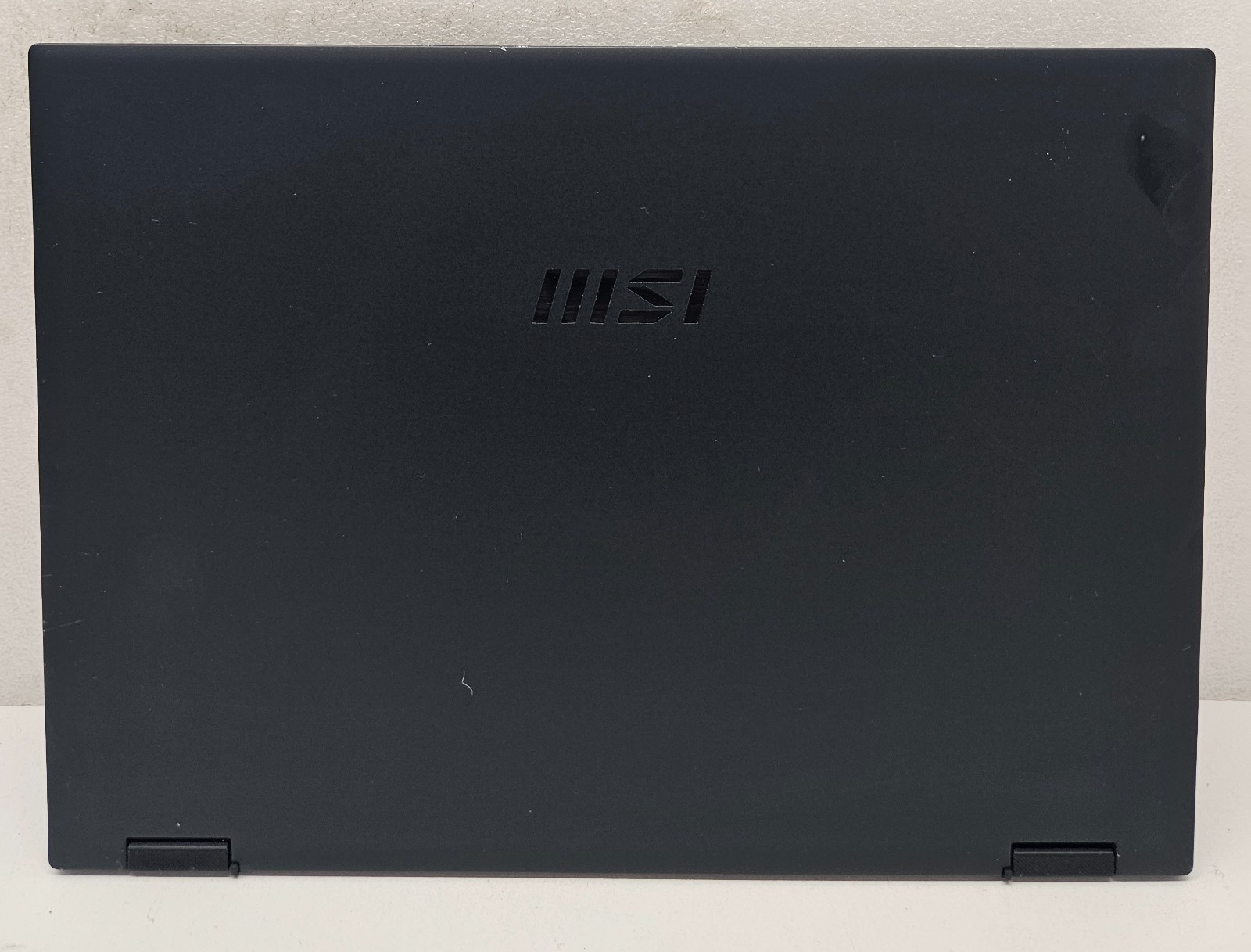 MSI Summit E14 Flip Evo 14″ Laptop Intel Core i7-1260P NO RAM/HD/OS/POWER (FL)