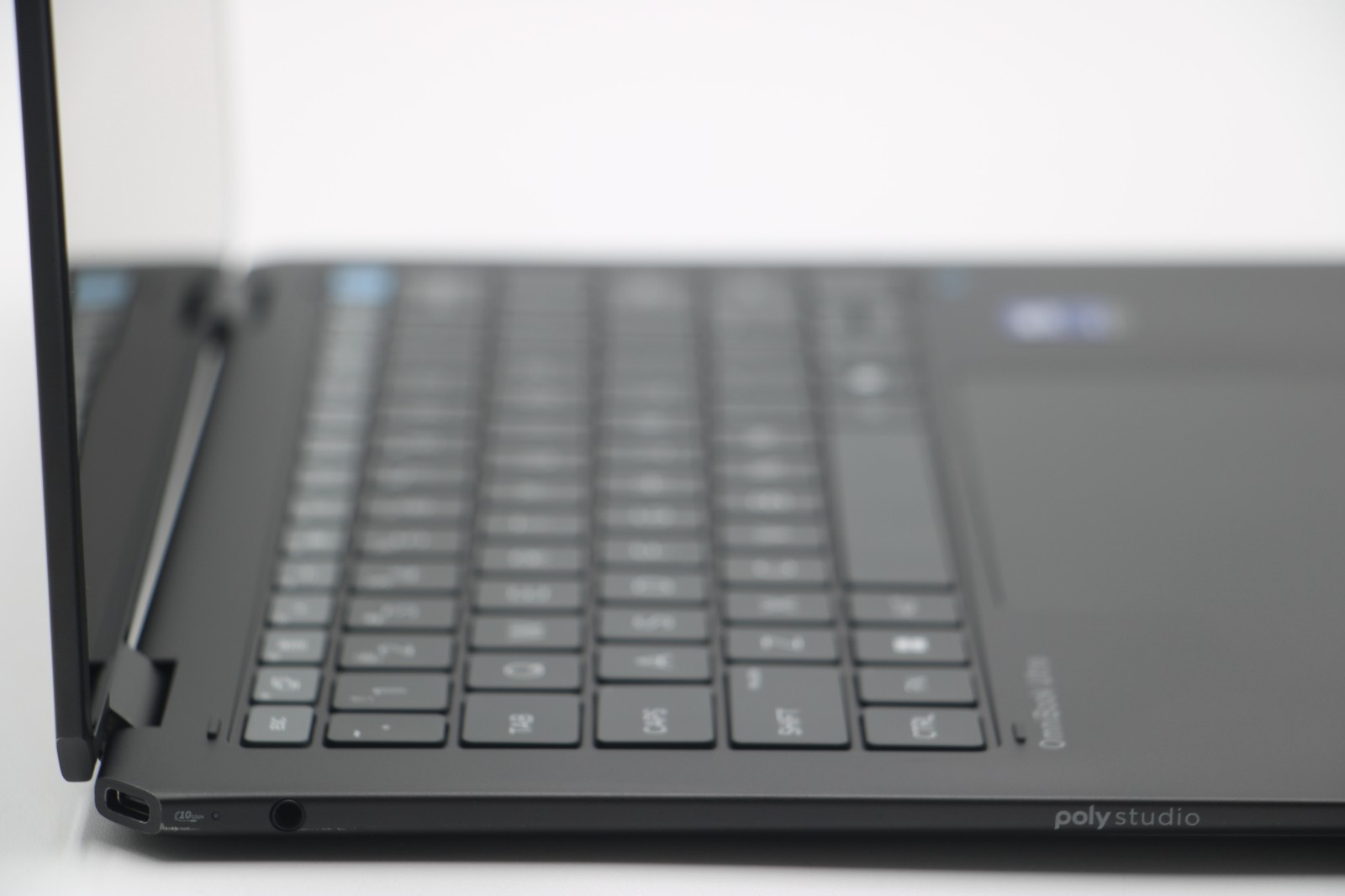 HP OmniBook Ultra Flip 14-fh0013dx OLED *2.2GHz Intel Ultra 7 256V/16GB/1TB SSD*
