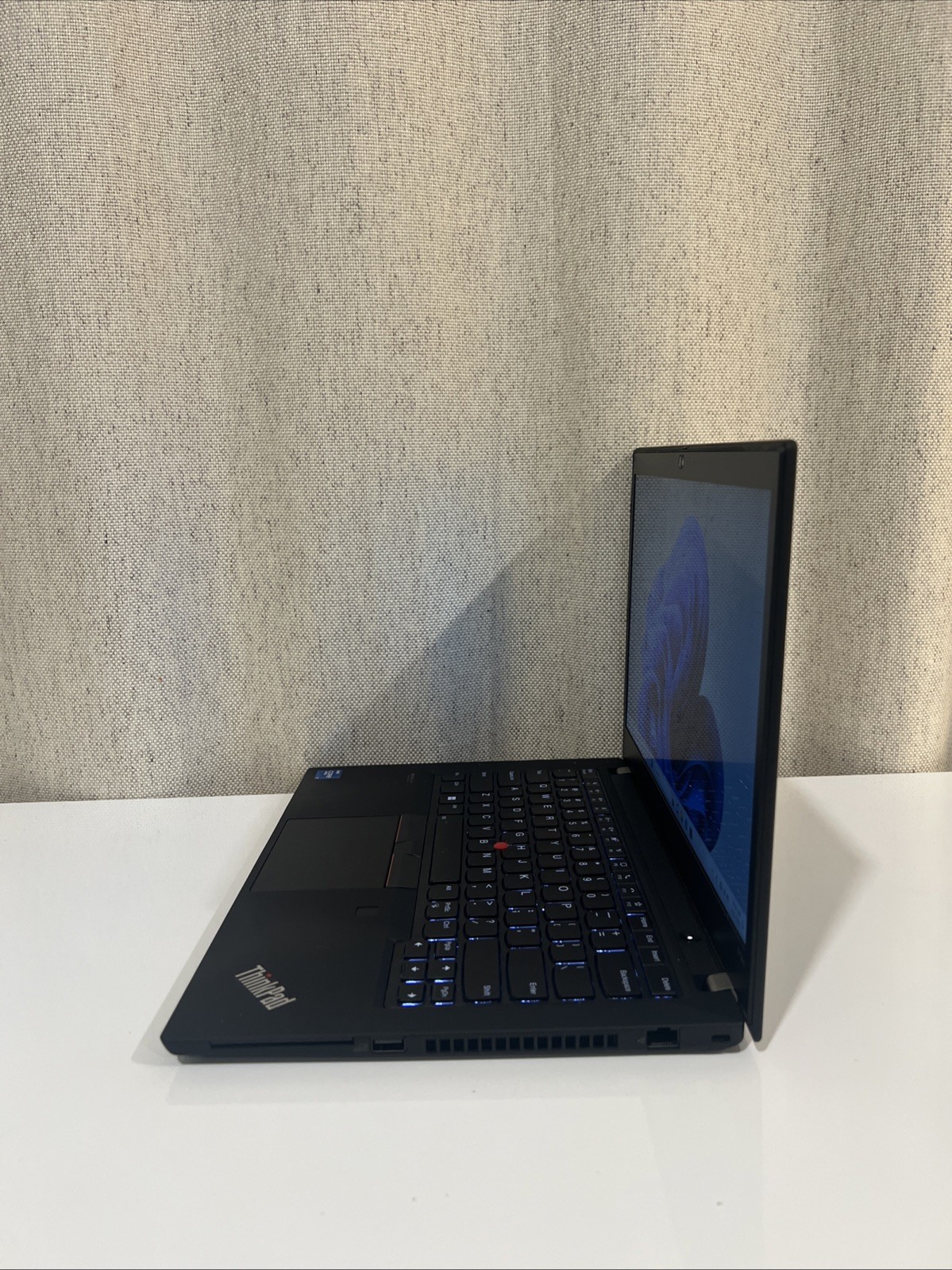 Lenovo ThinkPad T14 Gen2 Laptop – i7/48gb/1tb SSD – Good For School/Work