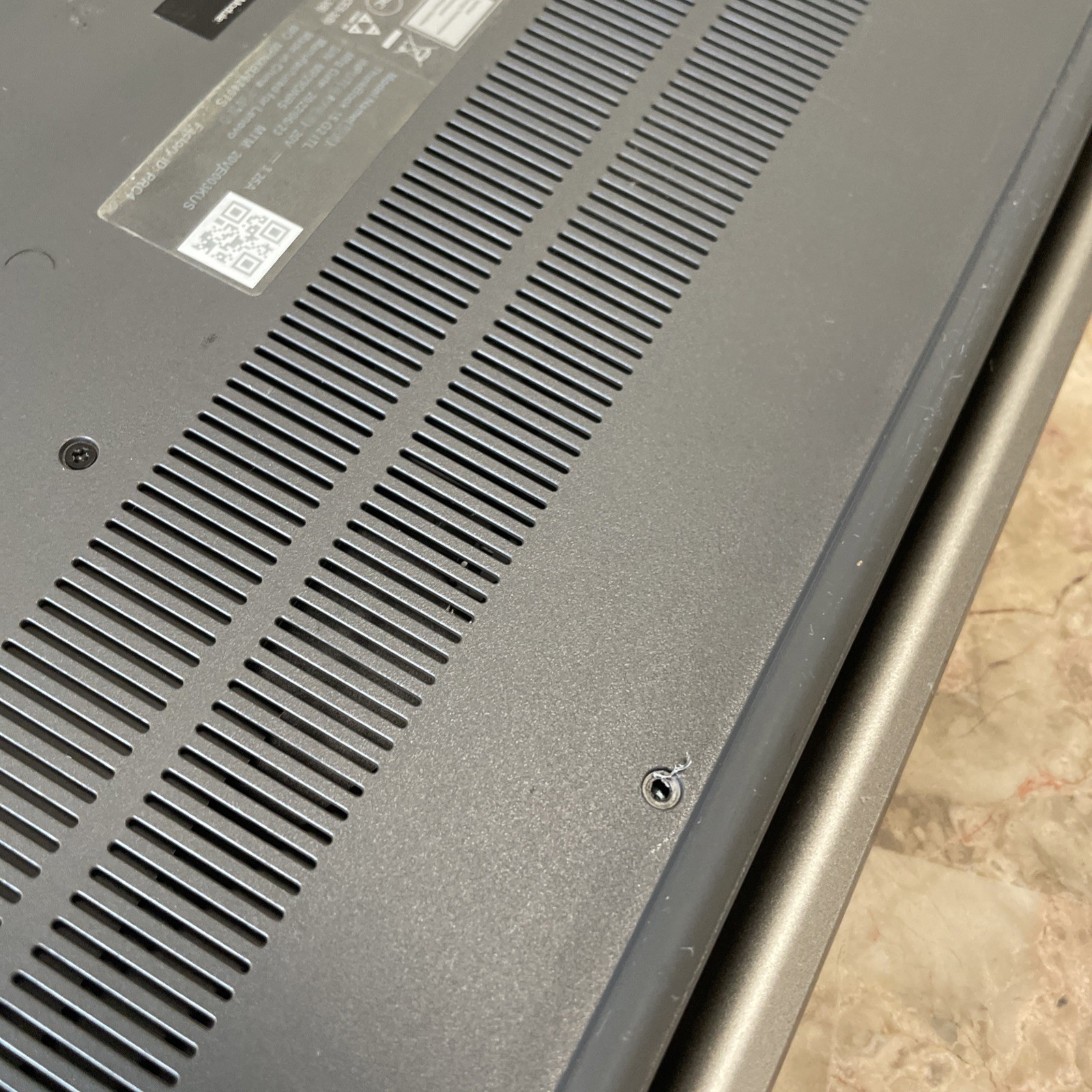 Lenovo ThinkBook 15 G2 ITL I7-1165G7 2.80GHZ NO OS/AC FOR PARTS ONLY