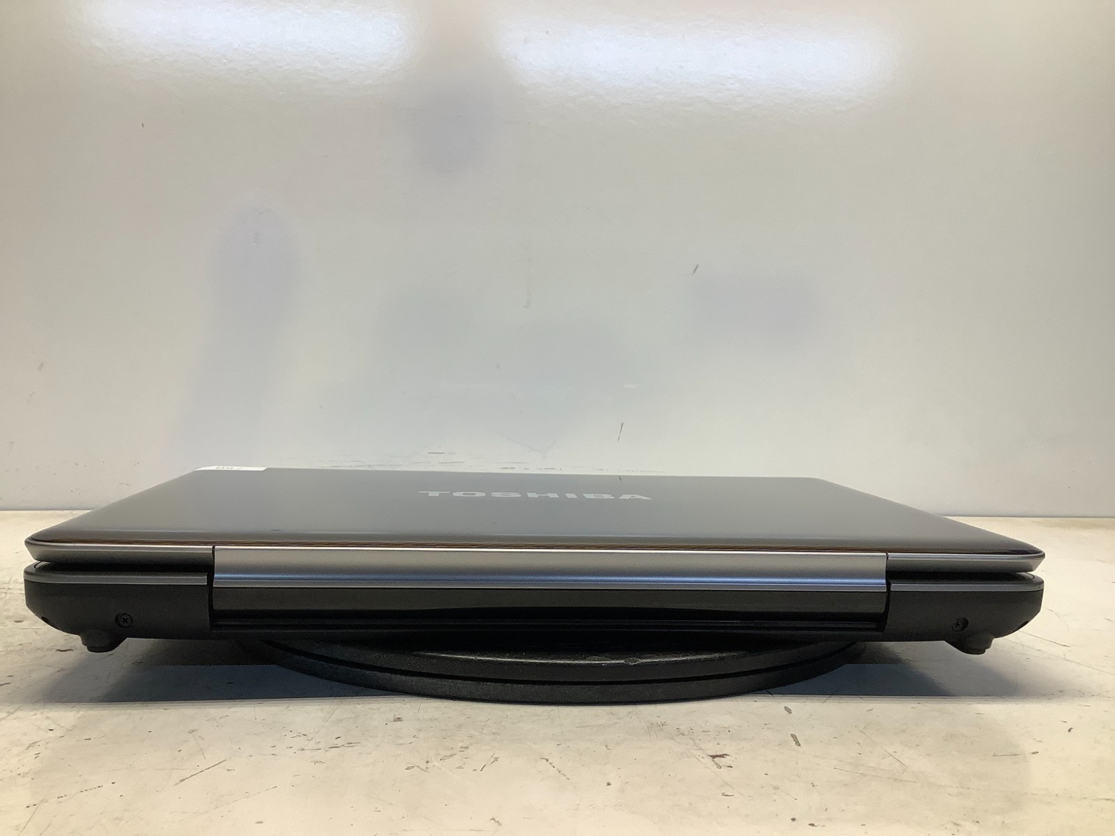 Toshiba Satellite A505-S6980 Intel Core 2 Duo T6600 2.2GHz 4 GB NO HDD CRACKED