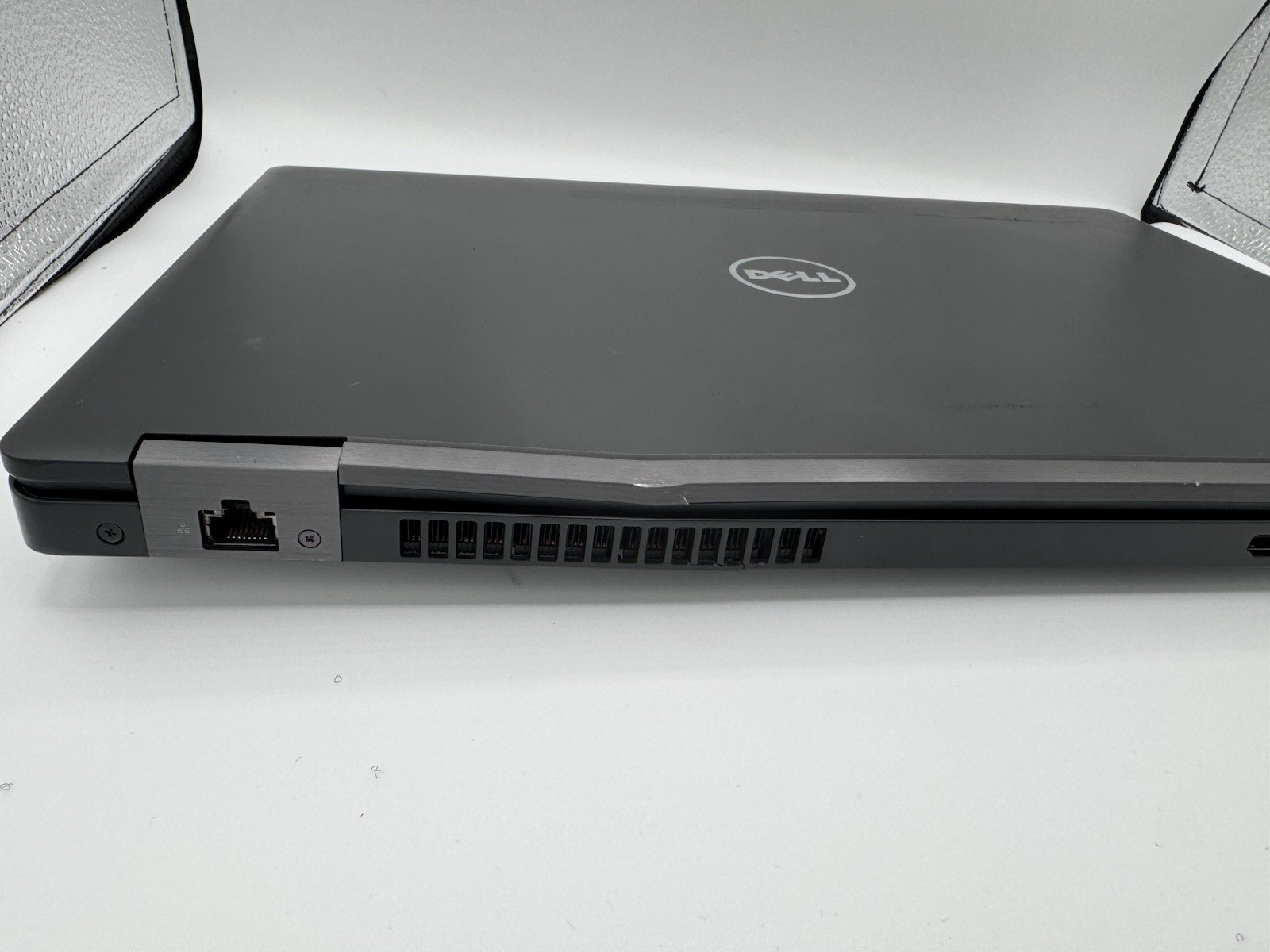 Dell Latitude 5580 15.6″ Laptop Quad-Core i7 4.8GHz 16GB RAM 256GB SSD Win 11