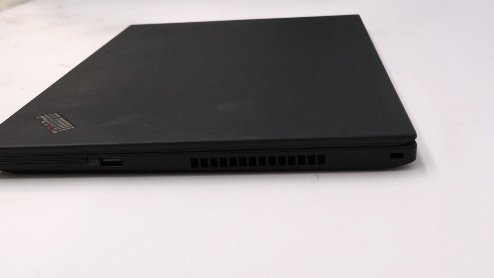 Lenovo ThinkPad T15 Gen 2i 15″ i5-1135g7 16GB 512GB – Very Good READ DESC