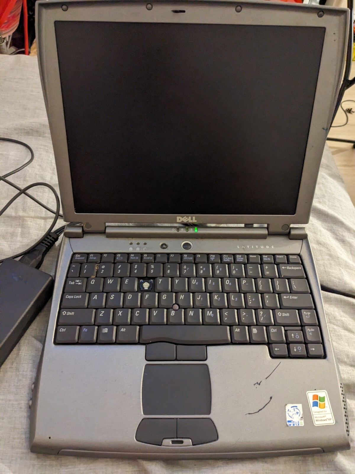 Dell Latitude C400 Vintage Laptop Pentium III 1.2GHz 512MB 20GB HDD Windows XP