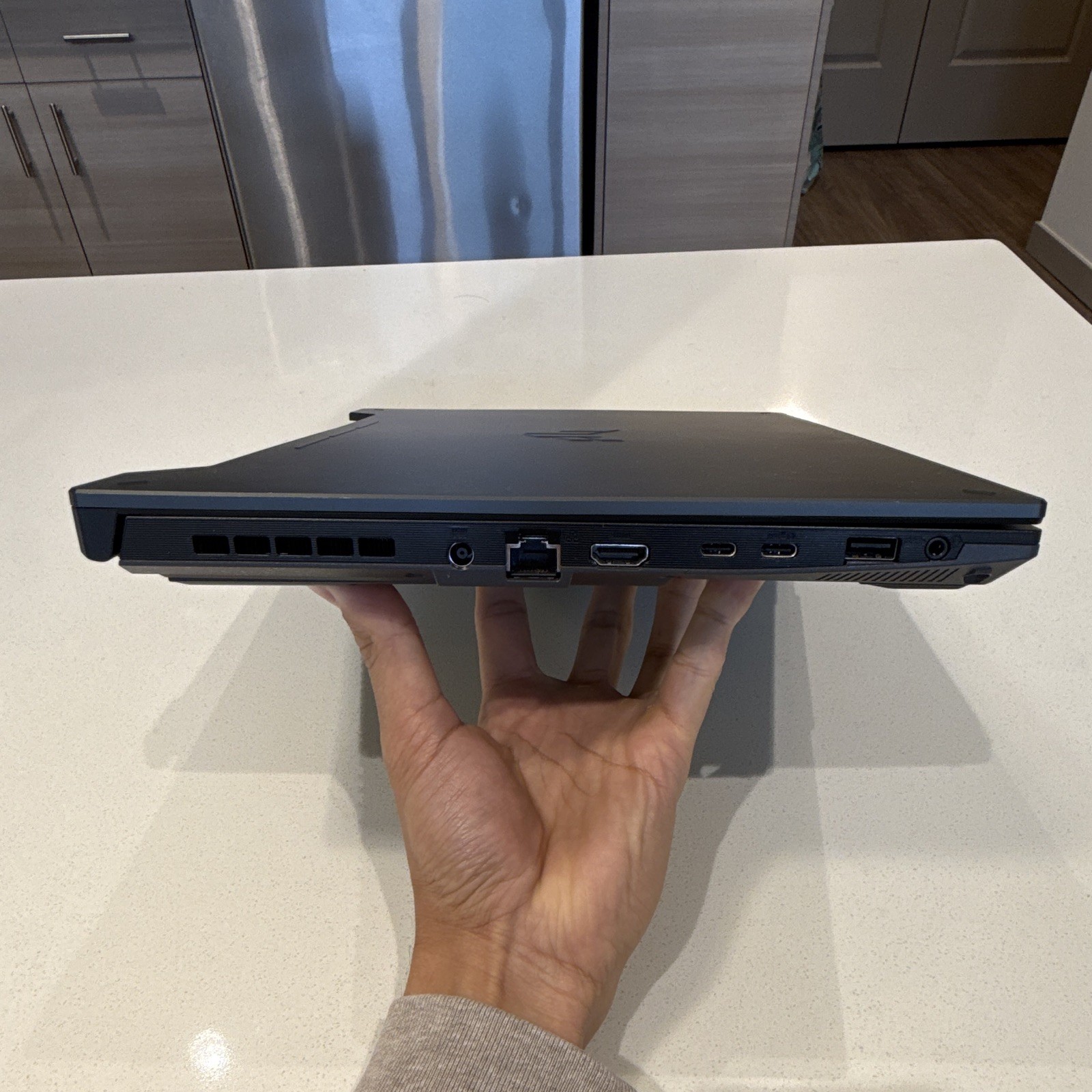ASUS TUF Gaming 15.6″ Black i7 12th Gen 16GB RTX 4070 SSD Charger