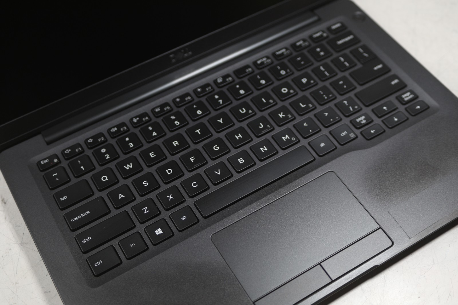 Dell Latitude 7400 Intel Core(TM) i5-8365U CPU 1.60GHz-8GB RAM-256GB NVMe-NO OS