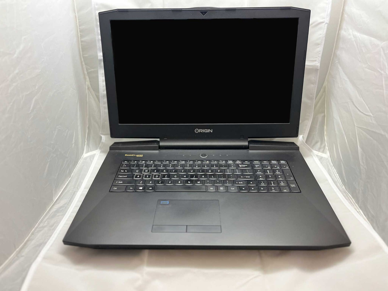 Origin Laptop EON17SLX 1080P GSYNC 17.3 – Black color