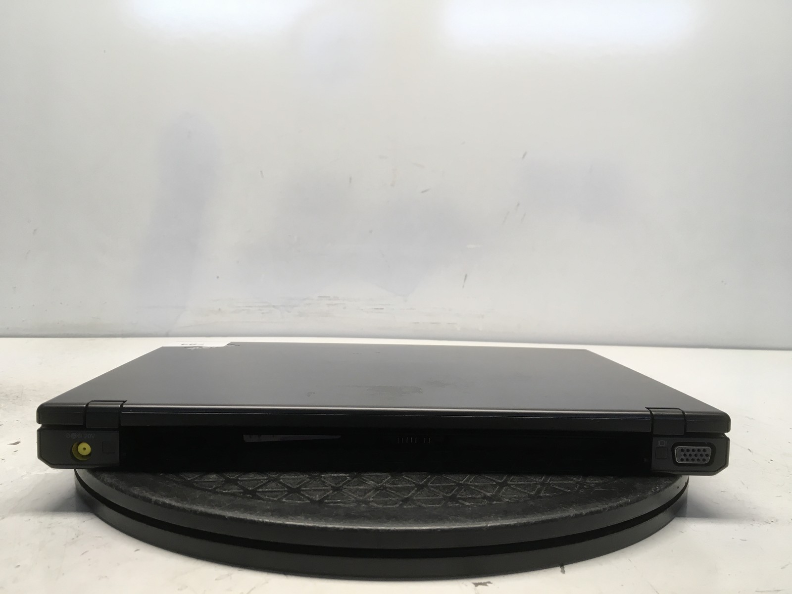 Lenovo ThinkPad X120E AMD Fusion E-350 1.6GHz 4 GB NO HDD No Batt
