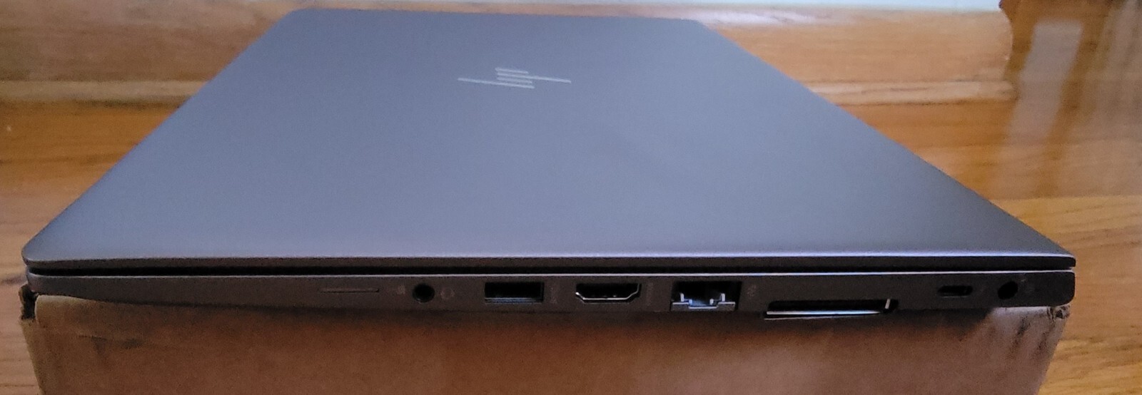 HP ZBook 14u  14″ Laptop intel core i5  1TB   SSD nvme M.2 8GB RAM Win 11 Pro 