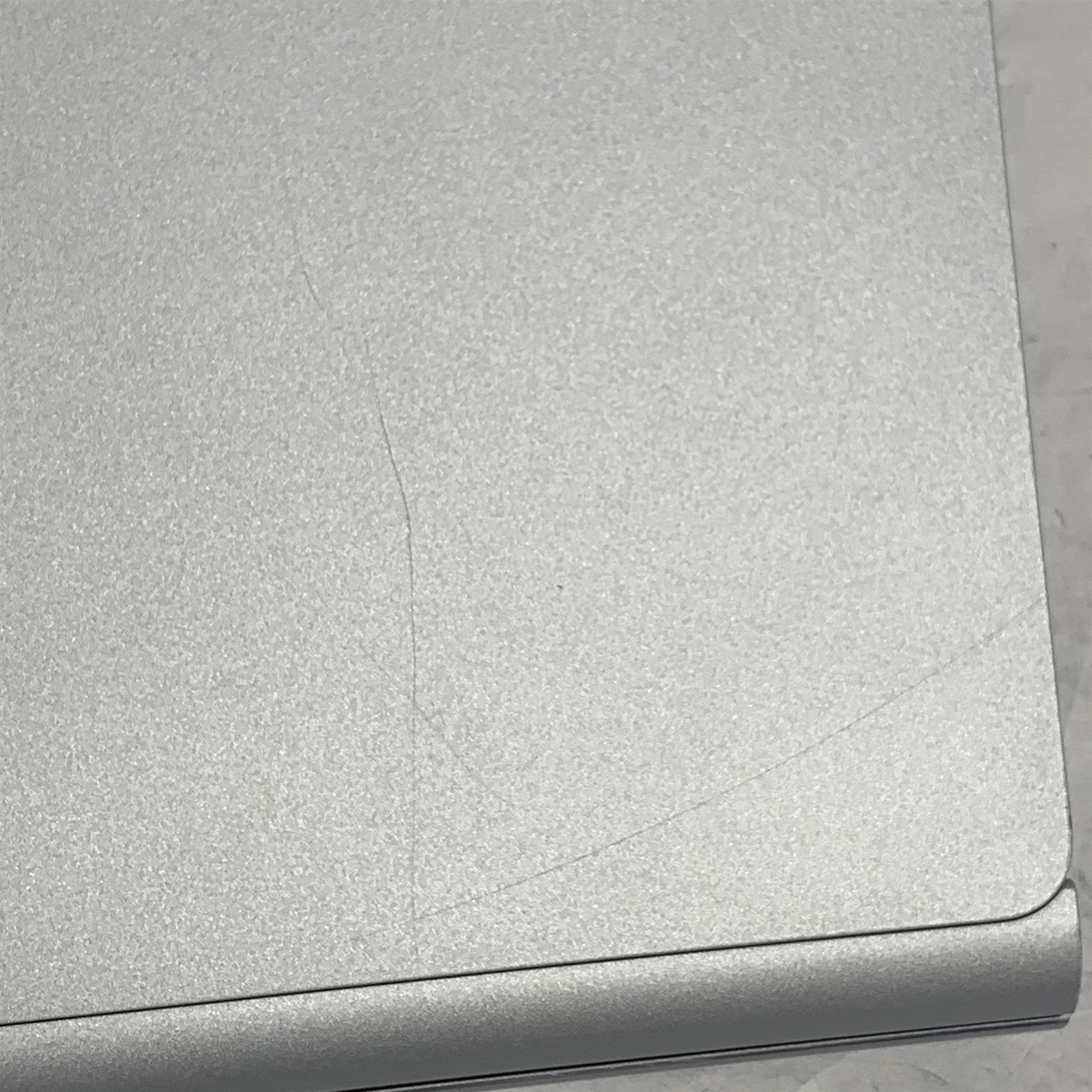 Microsoft Surface Book 3 1900 13.5″ i7-1065G7 1.3GHz 16GB 256GB NVMe SSD – Win11