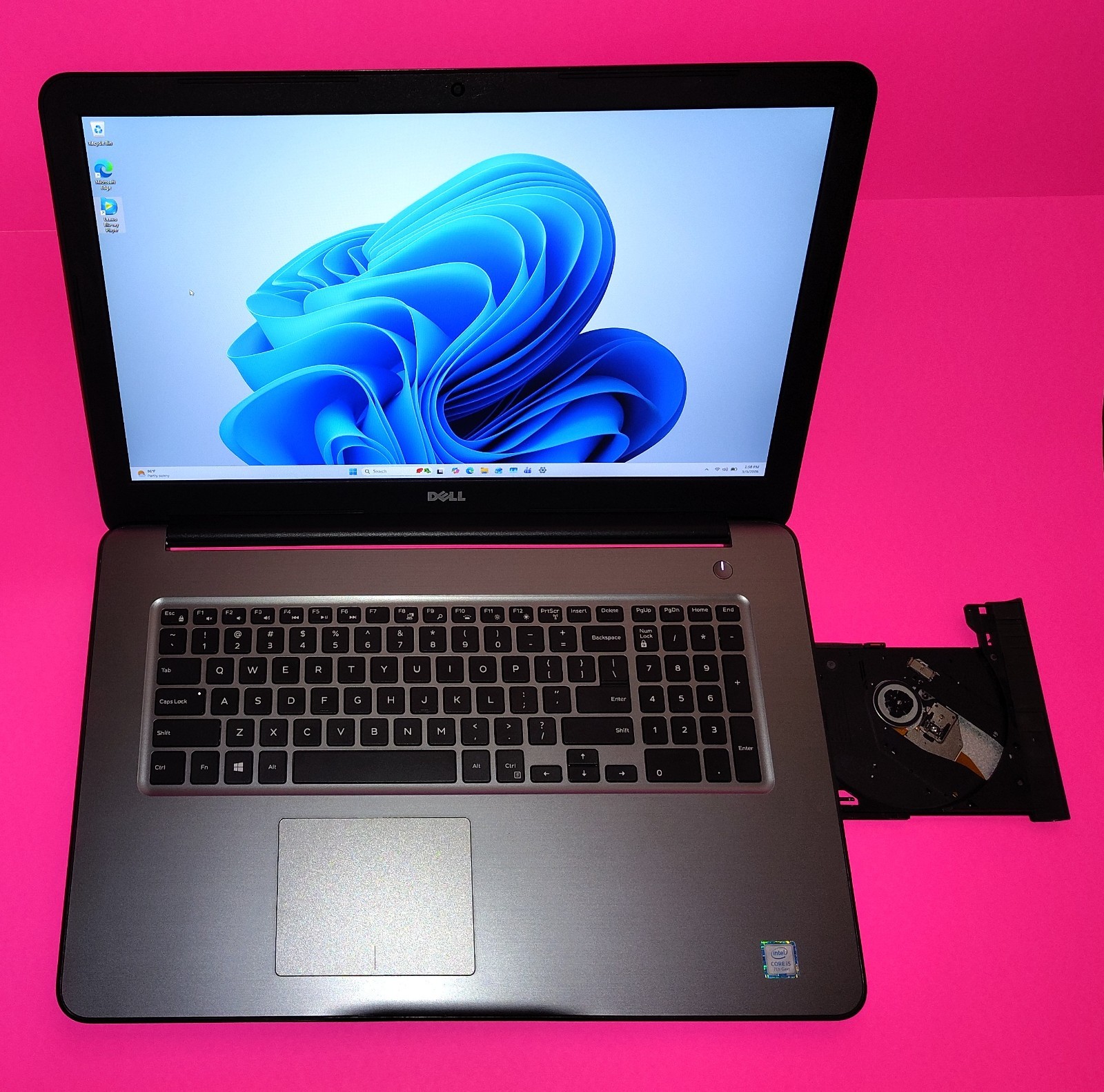 DELL 17.3″ FHD Laptop DVD-RW 500GB SSD 8GB RAM Intel i5-7200U New Battery Win 11