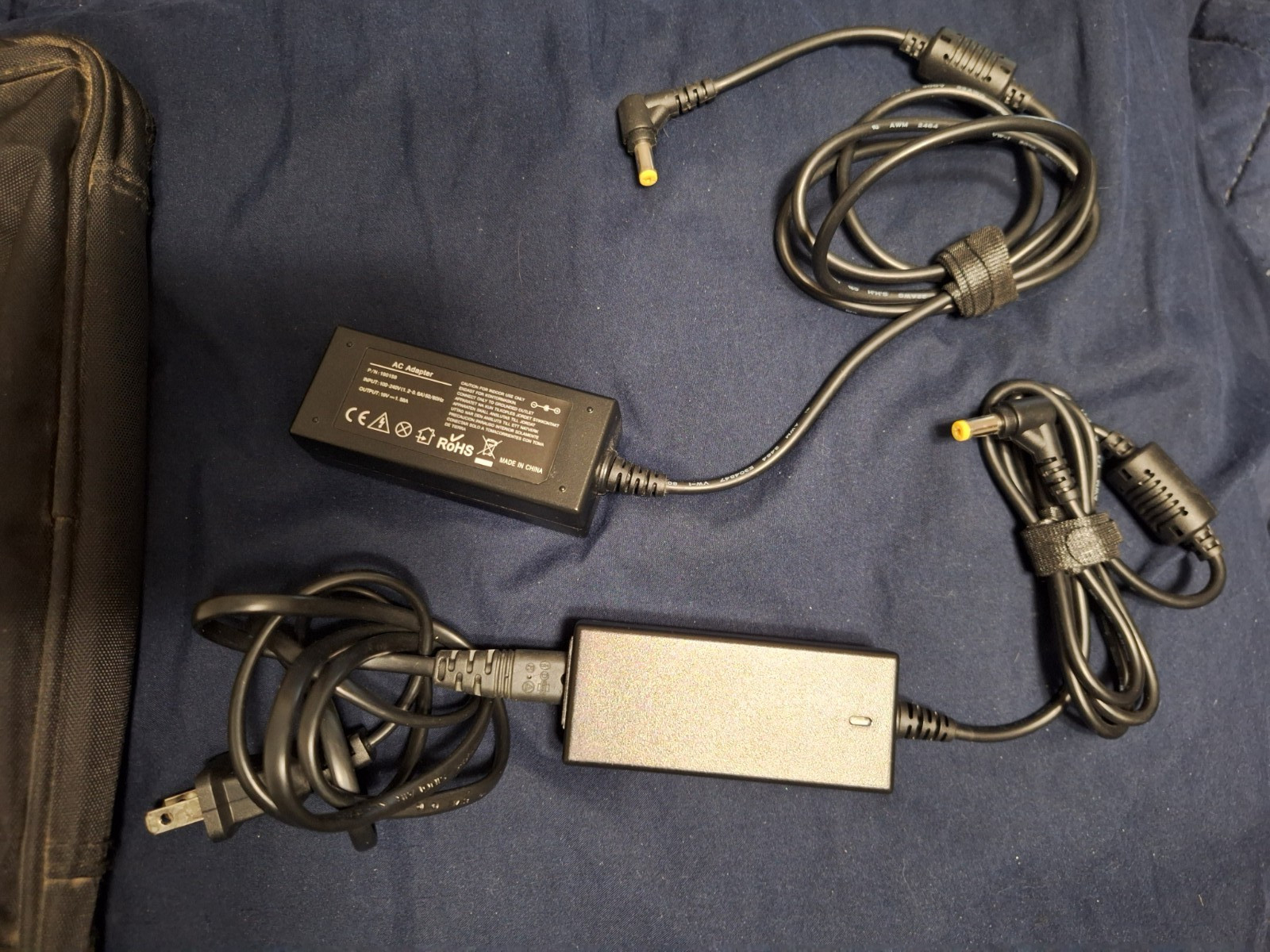 Acer Aspire One ZG5 Mini Laptop w/ Bag, Extra Batteries, Power Cables, & Manual