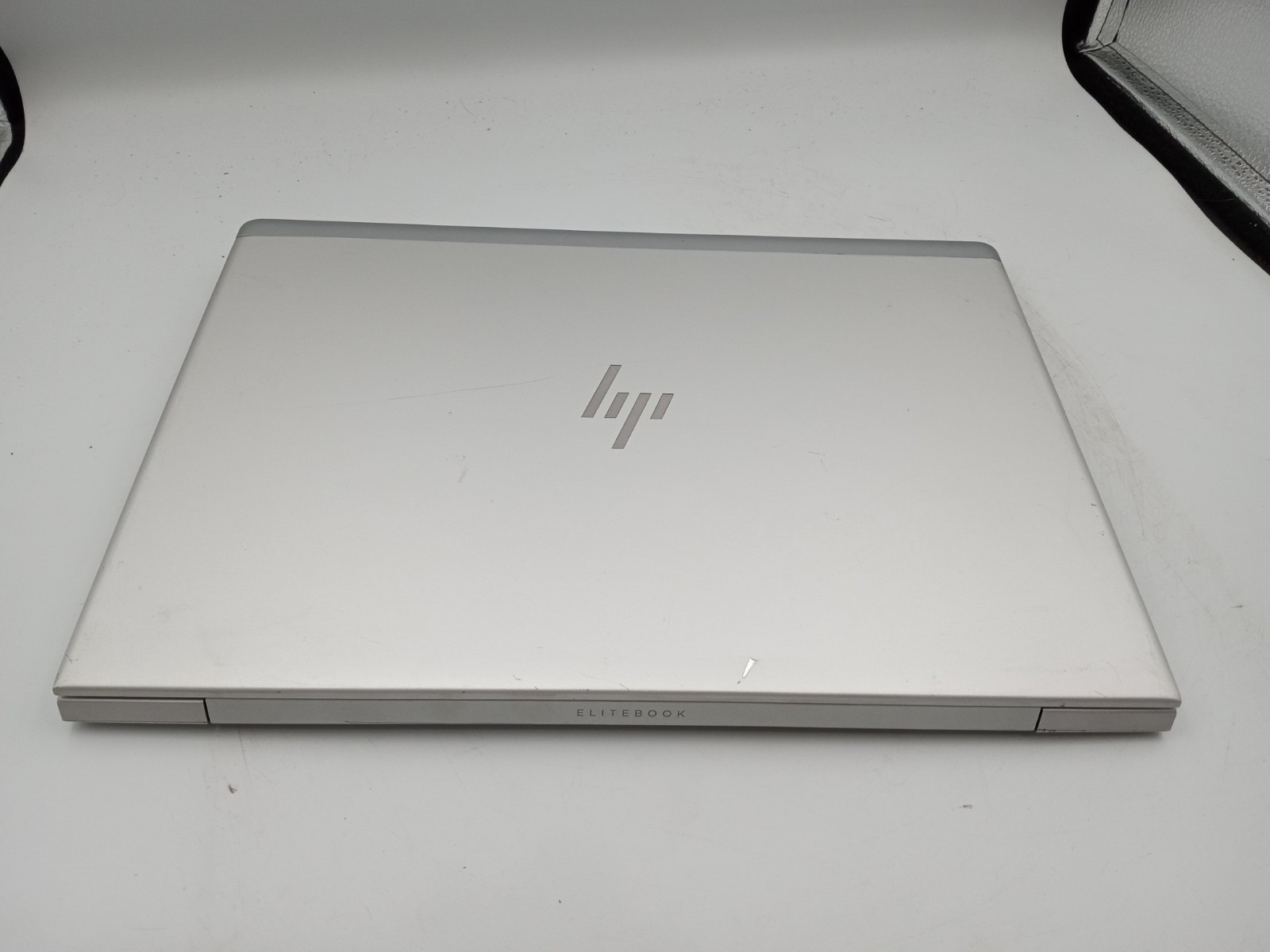 HP EliteBook 745 G6 14″ Touchscreen AMD R5 3500U 4GB 128GB Windows 11 NO BATTERY