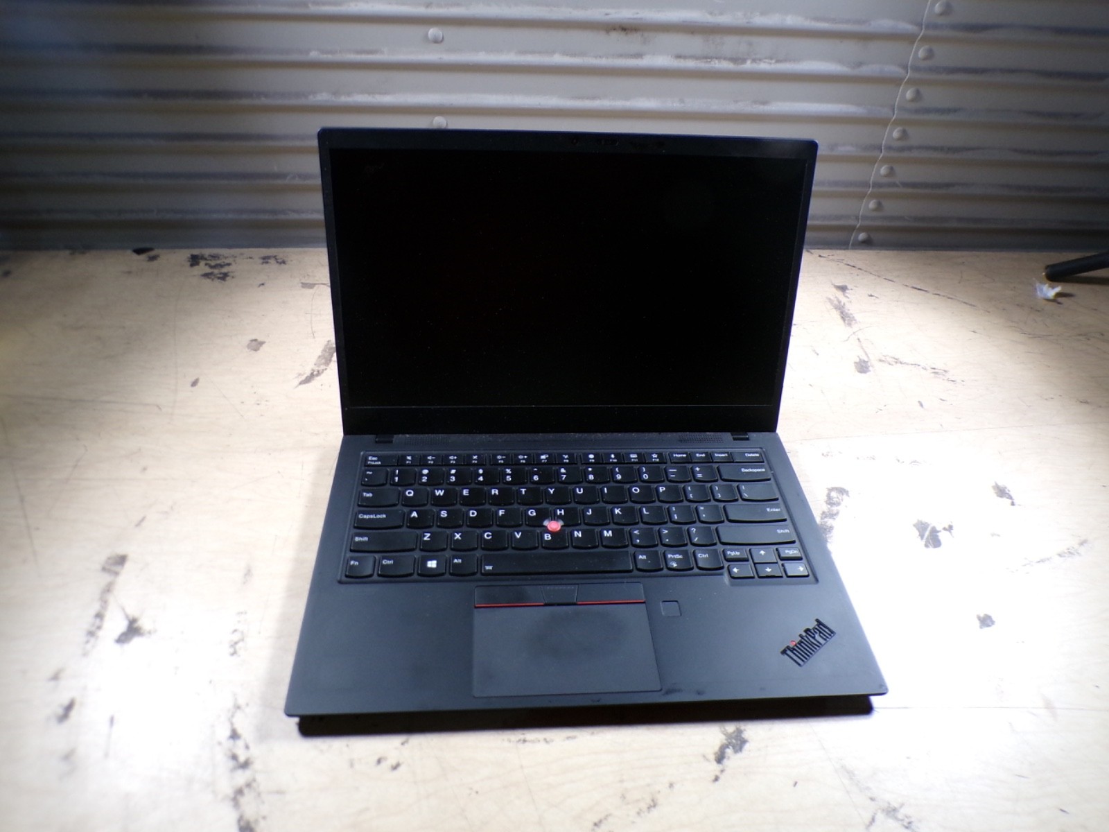 THINKPAD X1 CARBON 7TH GEN I7 8GB RAM **NO POWER ON **NO HD/ NO CADDIE/ NO OS