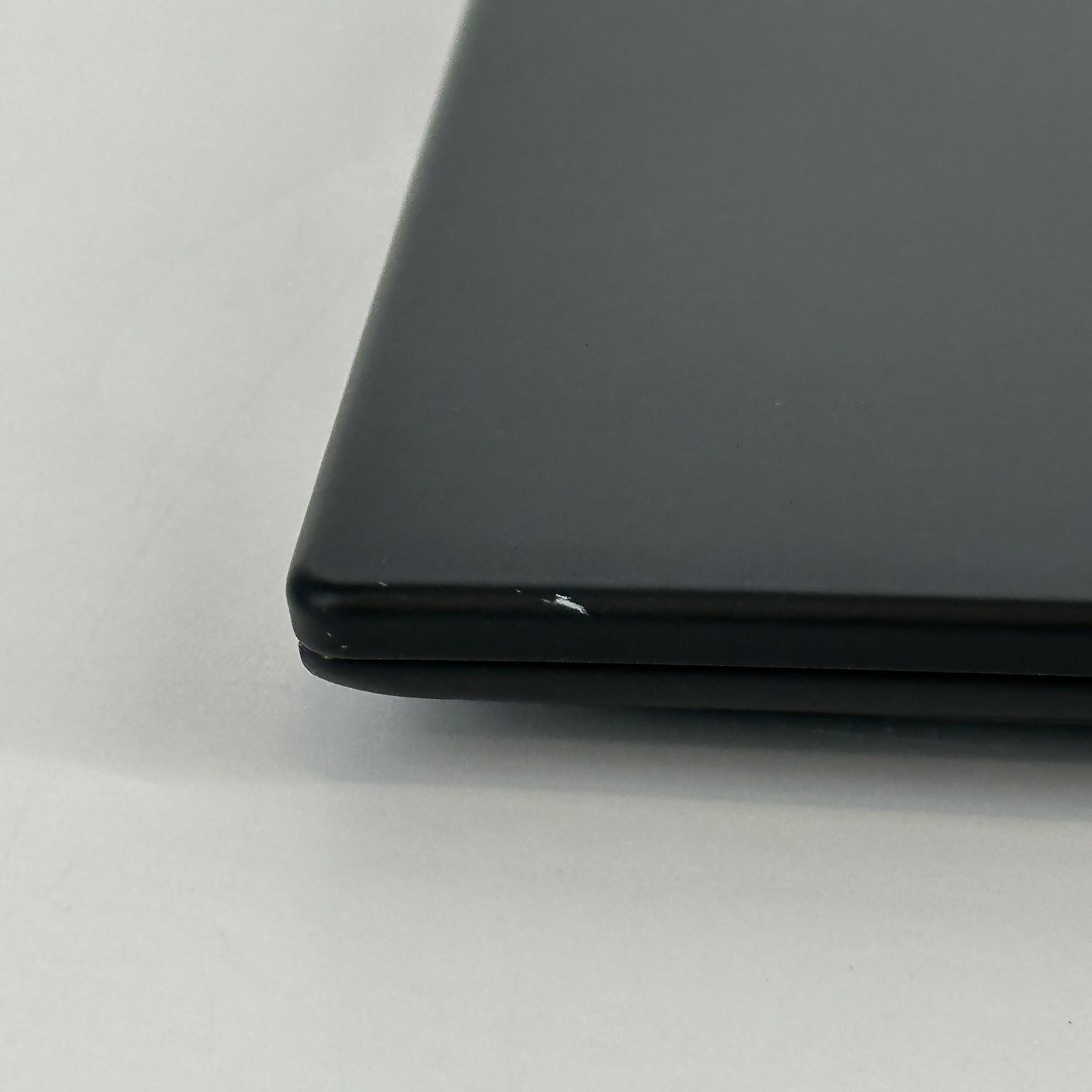 Lenovo ThinkPad X1 Carbon Gen 6 14 2K i7-8550U 1.80GHz 16GB 256GB BAD USB-C Port