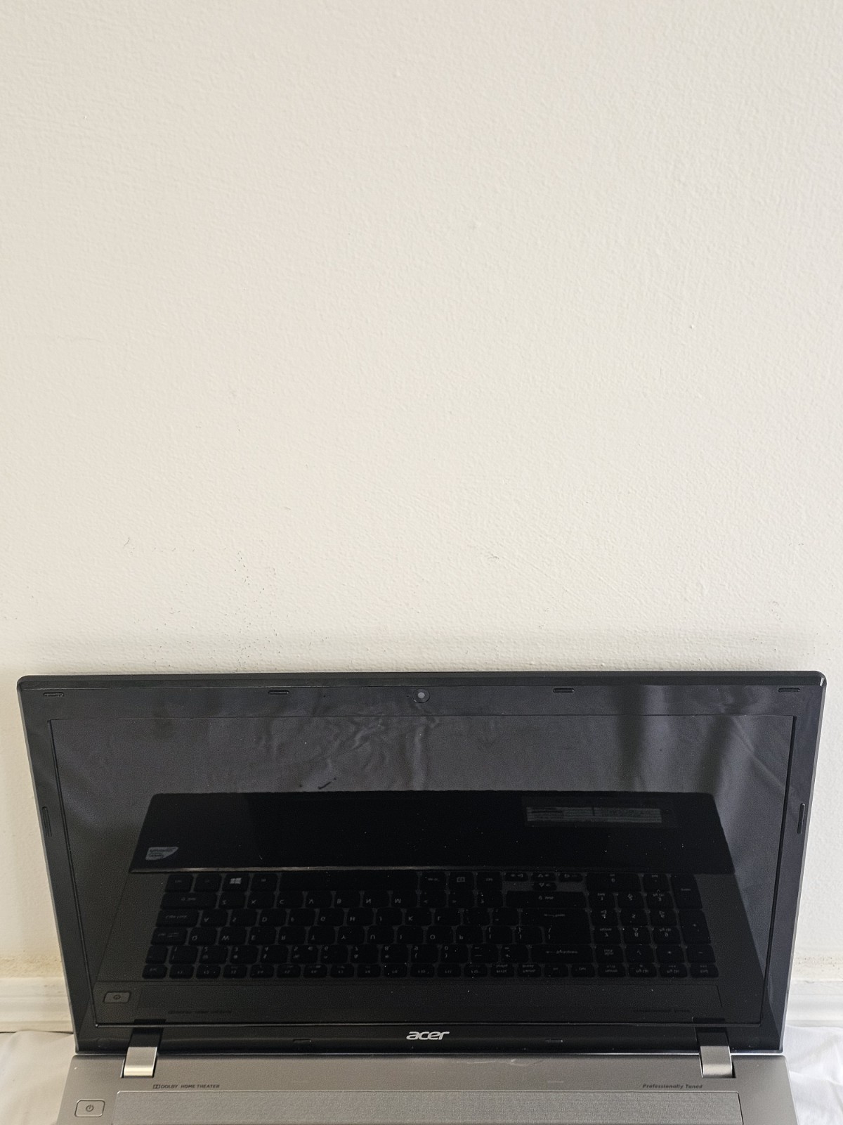 Acer Aspire V3 731-4446 Laptop Intel Pentium B960 8GB RAM 1TB HDD BAD BATT Win10