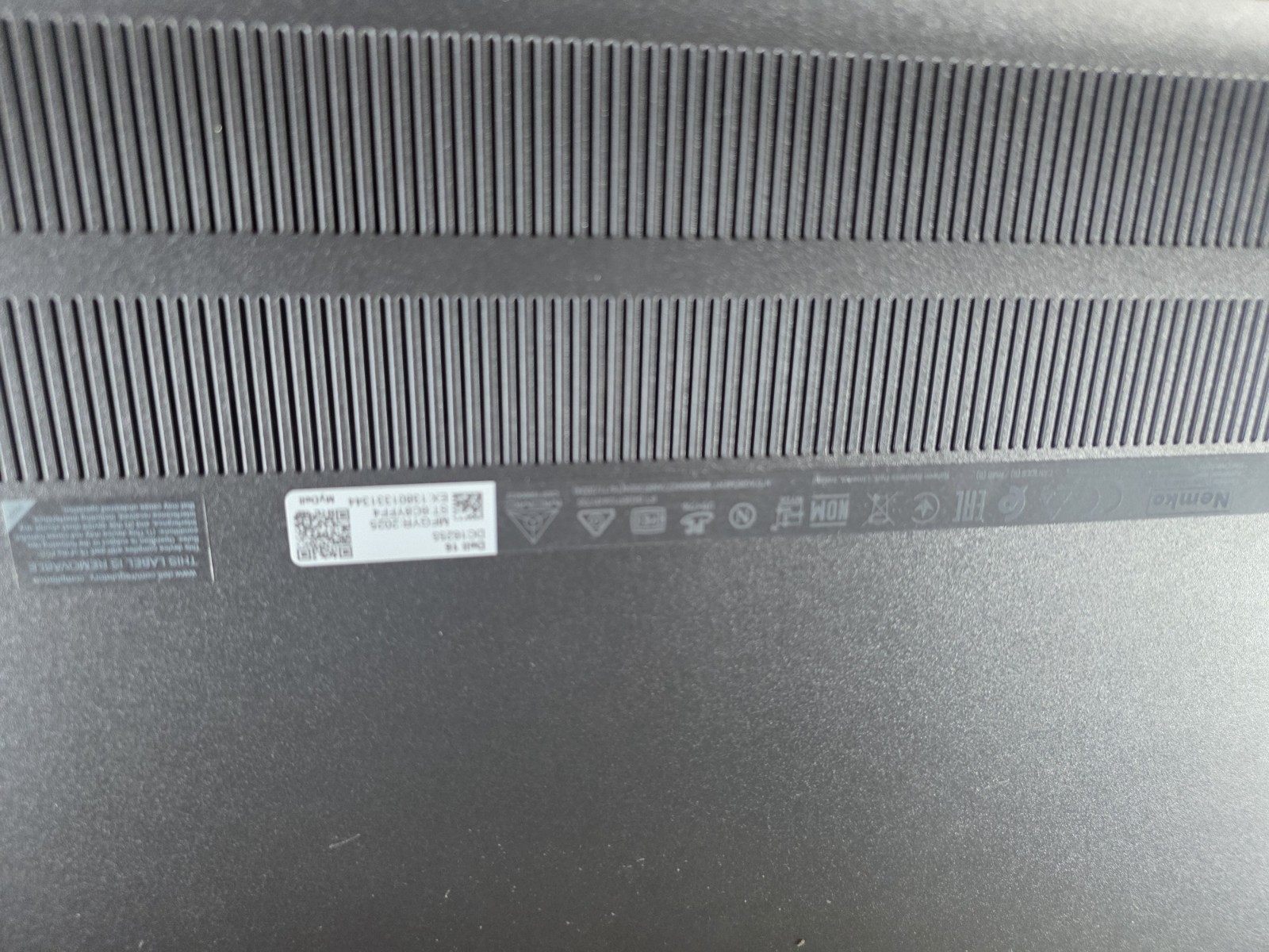Dell 16 DC16255 Touch Screen *3.3GHz AMD Ryzen 7 250/32GB RAM/2TB SSD B