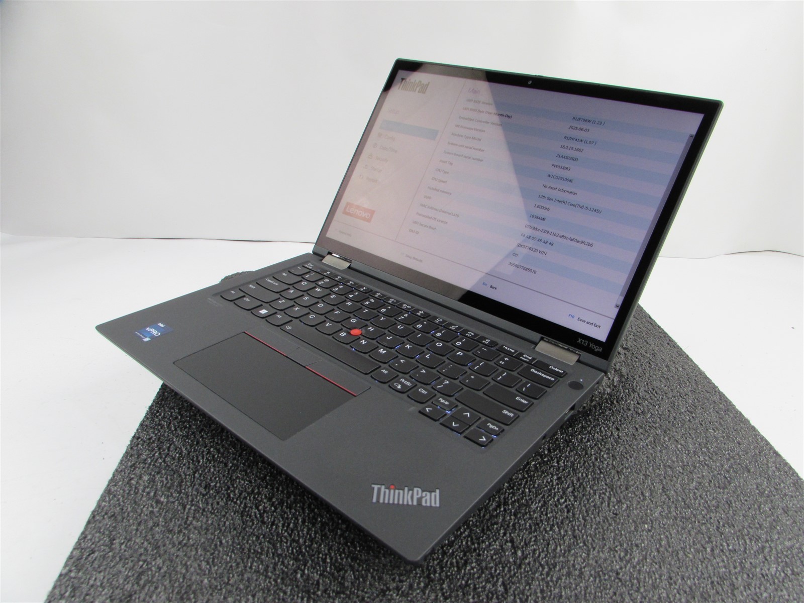 LENOVO THINKPAD X13 YOGA (Gen 3) 13.3″ 2-in-1 I5-1245U 256GB SSD 16GB RAM NO O.S