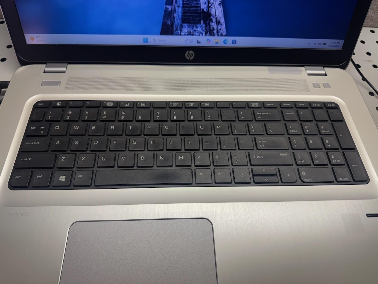 HP ProBook 470 G4 1600×900 i5-7200U 8GB 250 HHD W11 Pro + Charger *Read*