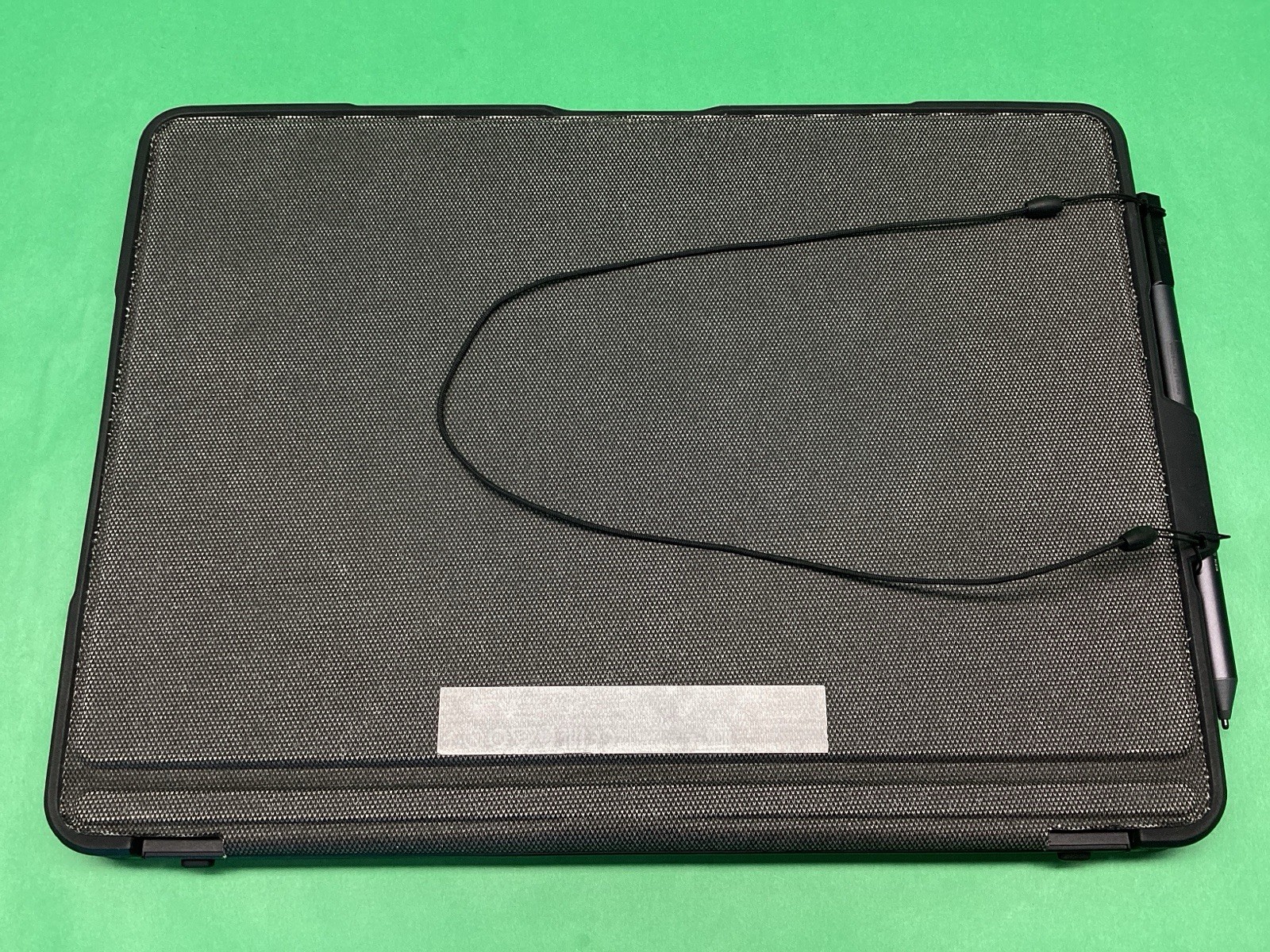 Dell Latitude 5285 2 in 1 Laptop i5-7300U 256GB 8GB & Case & Pen – UNTESTED