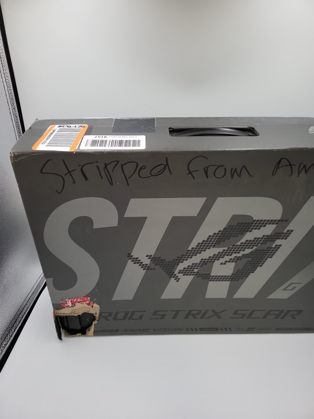 ASUS ROG Strix SCAR 18″ 2.5K 240Hz 2TB Storage /32GB Ram -Ultra 9
