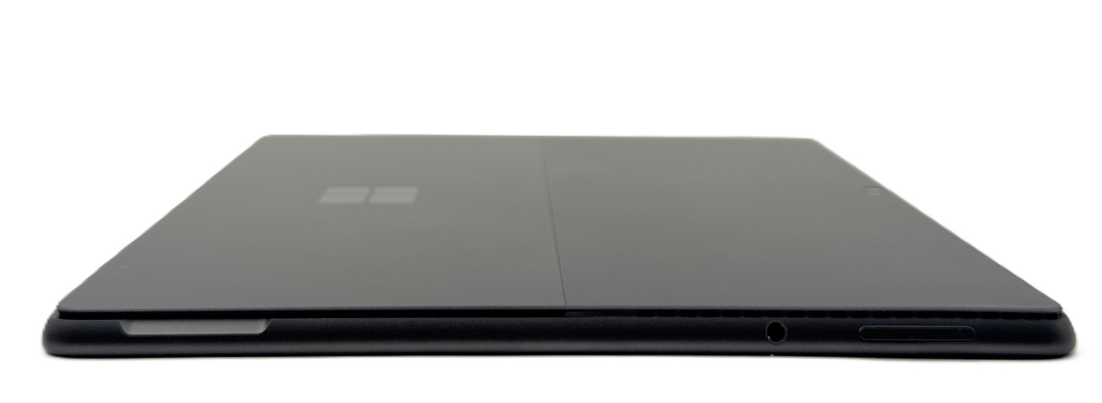 Microsoft Surface Pro 8 – 13″ Touch – i5-1135G7 – 8GB RAM – 256GB SSD – Black