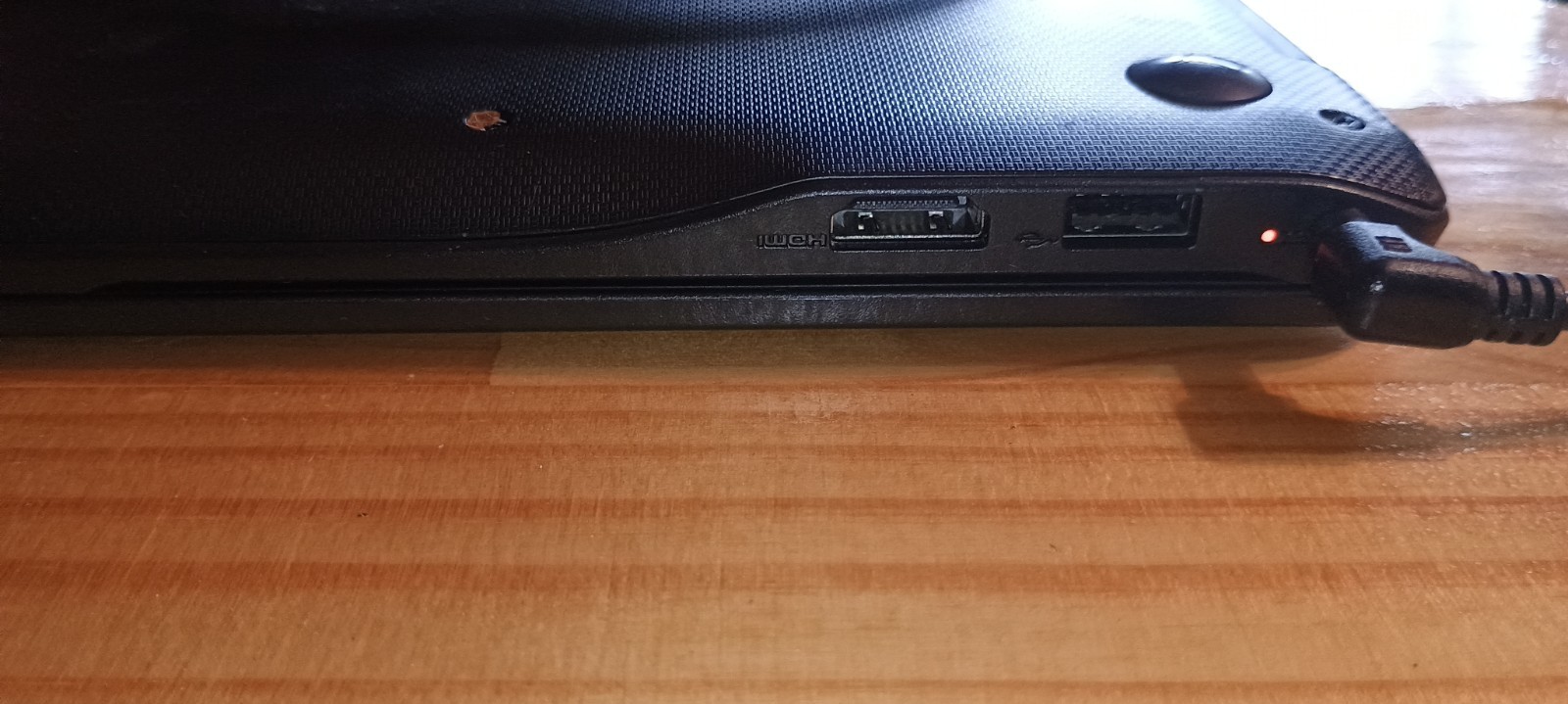 Hisense C11 Chromebook (11.6″), manufactured in May 2017