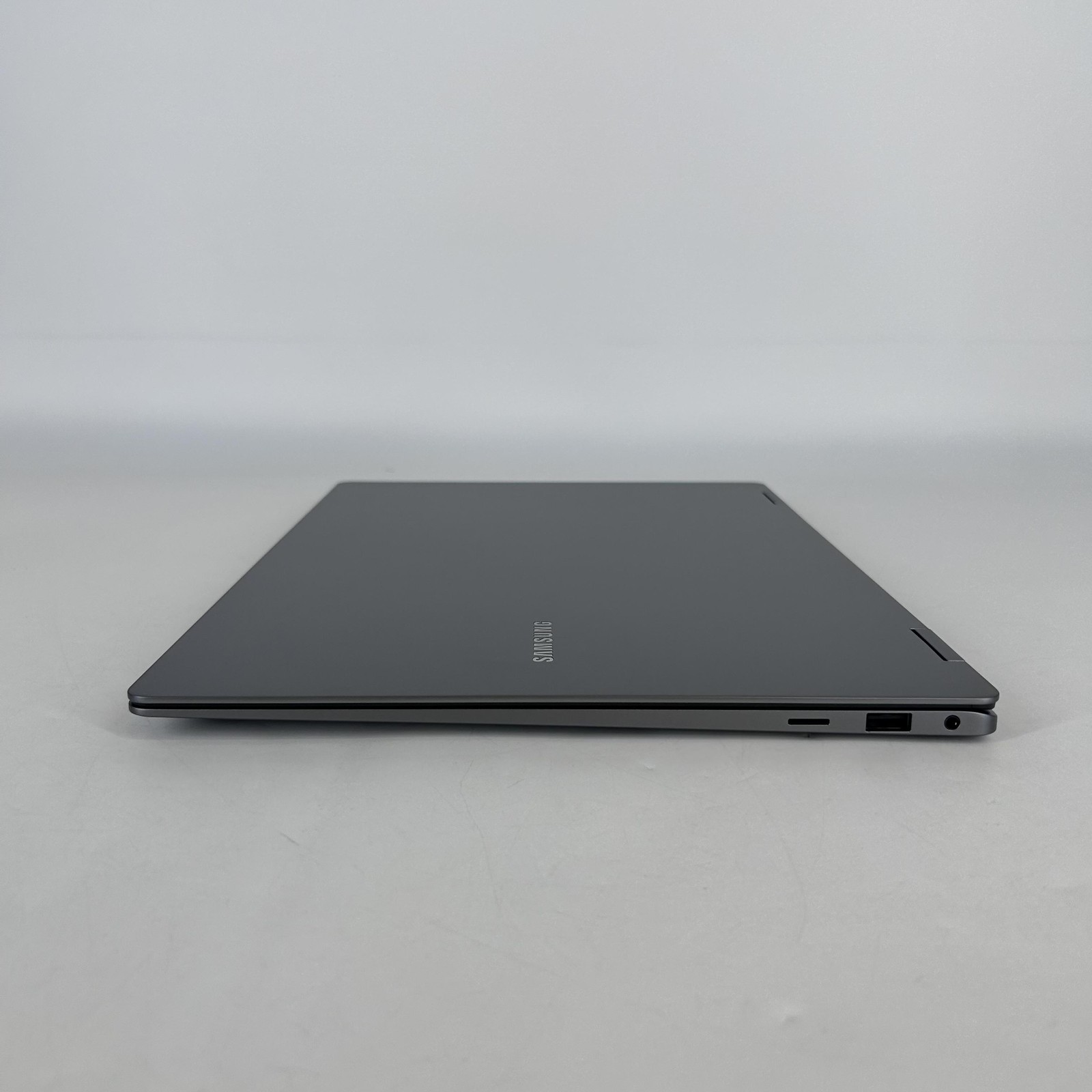Samsung Galaxy Book5 Pro 360 16 Gray FHD TOUCH 2.2 GHz Ultra 7 256V 16GB 1TB SSD