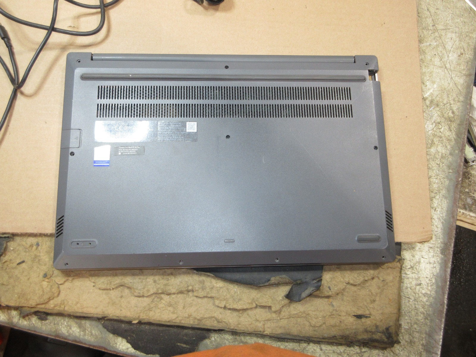 Lenovo Thinkbook 15-IML 15.6″Laptop Core i7-10th Gen 12Gb (Parts/Repair)