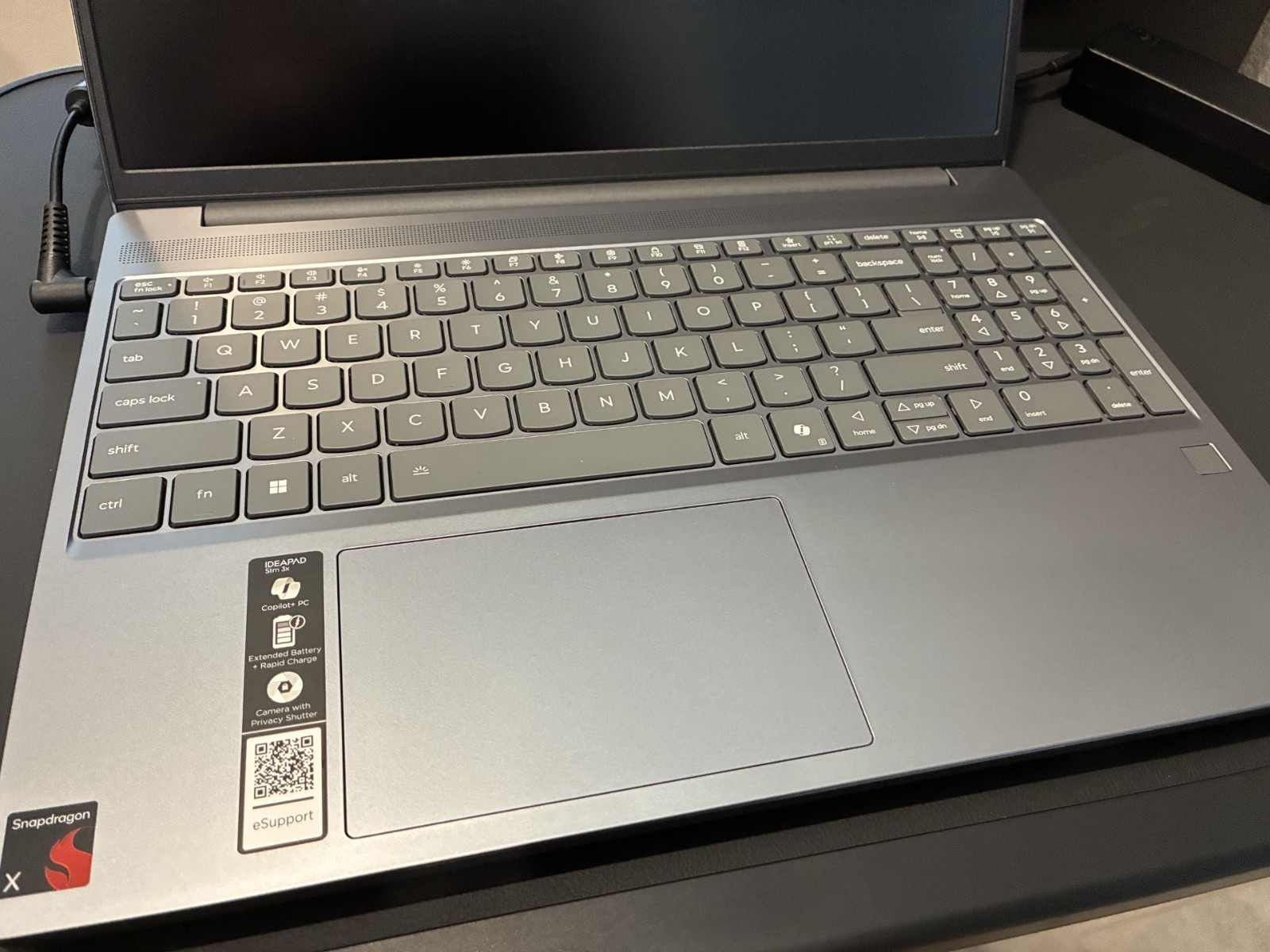 Lenovo IdeaPad Slim 3x 15Q8X10 15.3″ Snapdragon X 8-Core 16GB RAM 512GB Wi-Fi 7