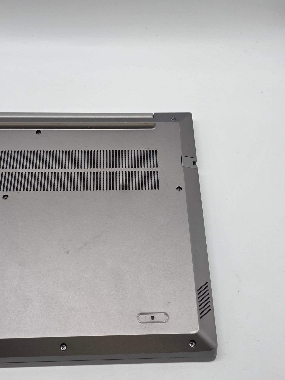 Lenovo ThinkBook 15 G2 ITL 15.6″ i5 11th Gen 16GB 1TB For Parts