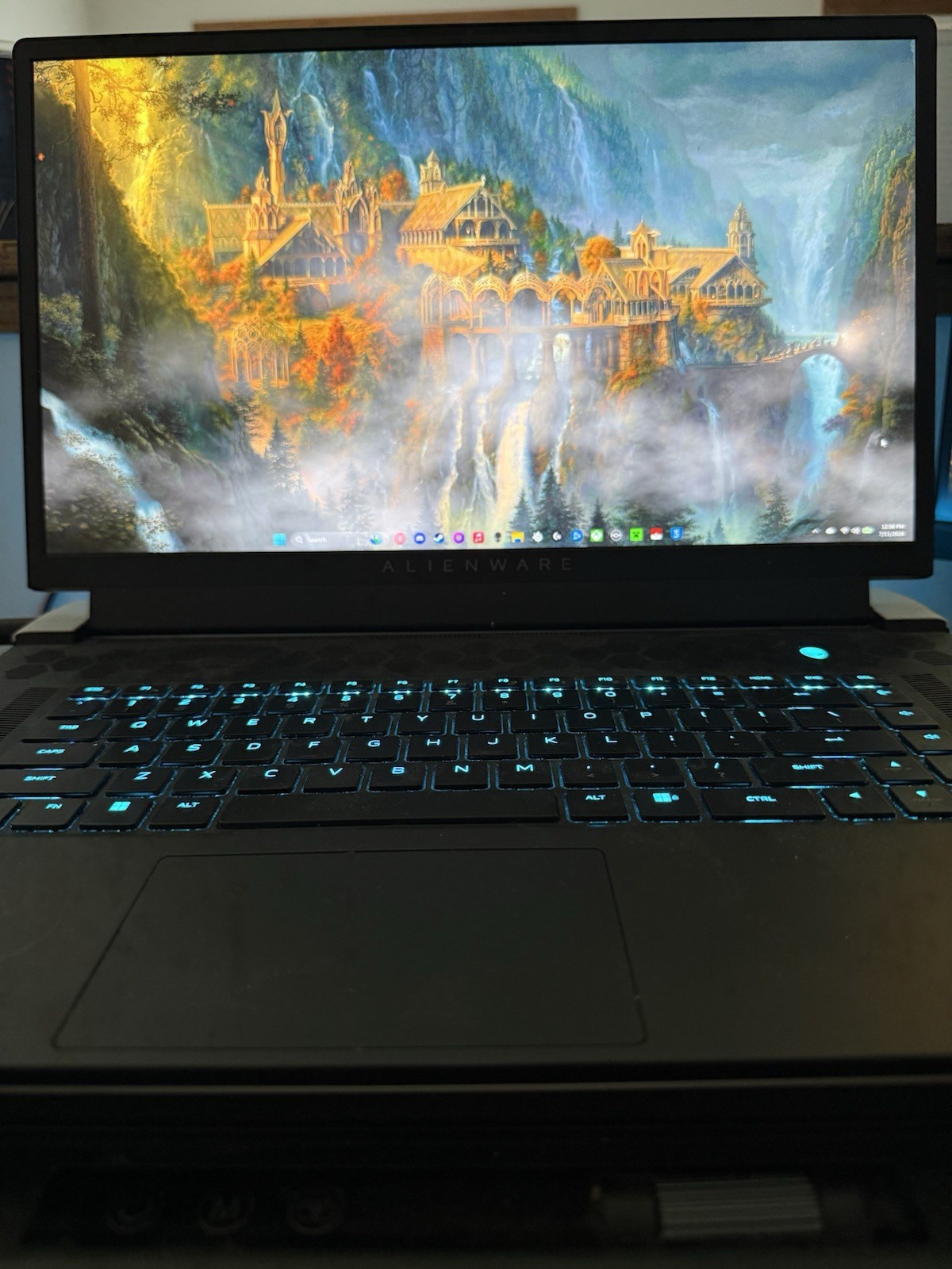 Alienware x17 R2 17.3″ 480hz i9-12900HK 32GB RTX 3080 Ti 1TB SSD Win11 White