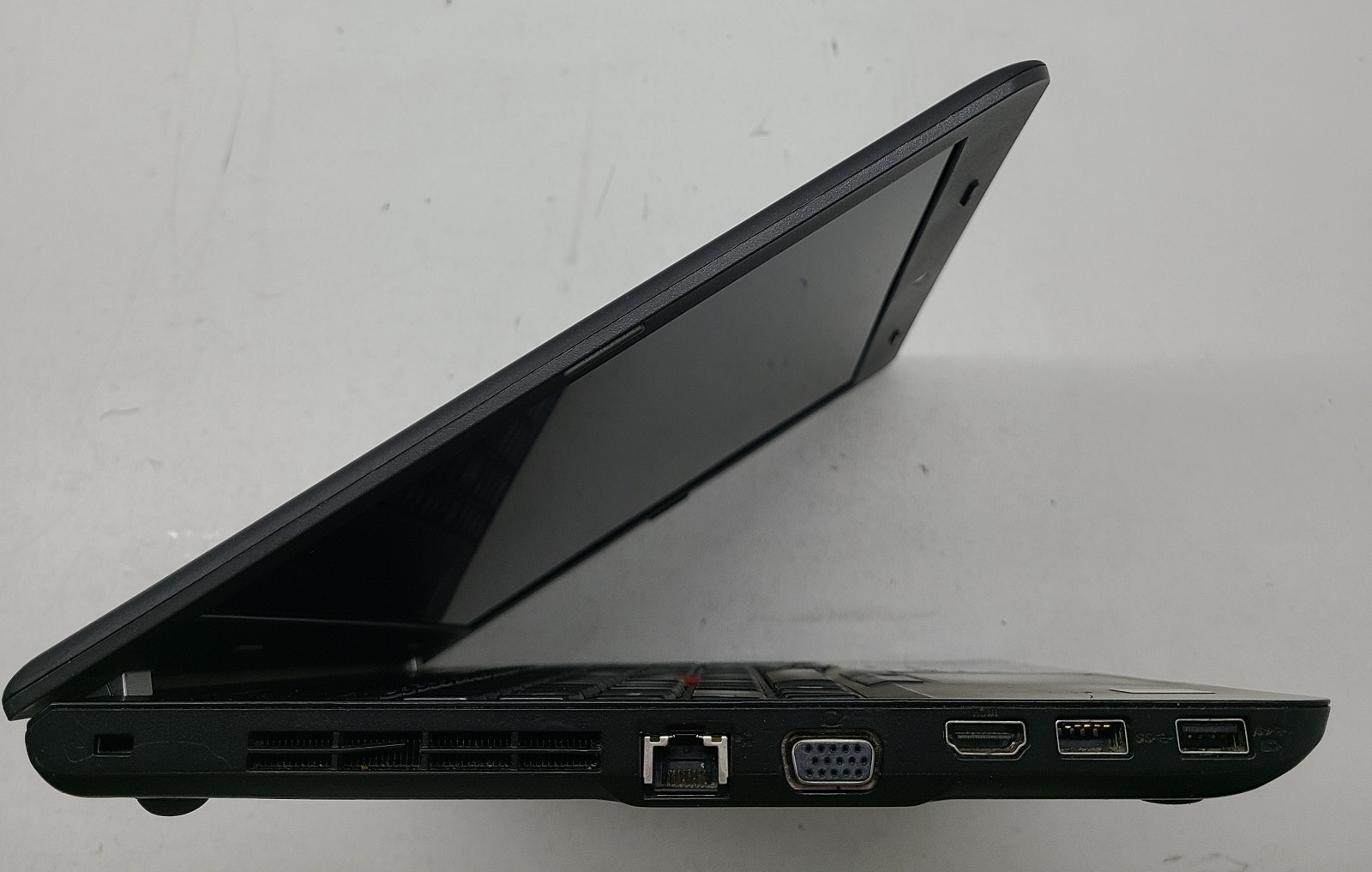 Lenovo ThinkPad E560 15.6″ Laptop Intel Core i3-6100U 4GB RAM NO HD/OS (FL)