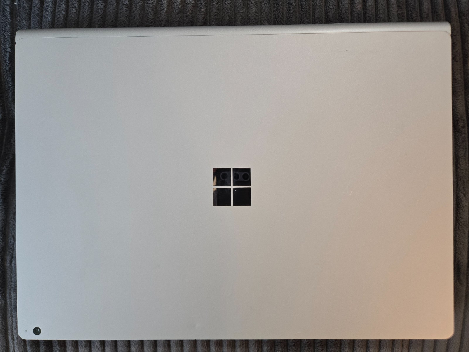 Microsoft Surface Book 3 15″ (256GB SSD, Intel i7-1065G7 GTX 1660 Ti 16GB RAM)