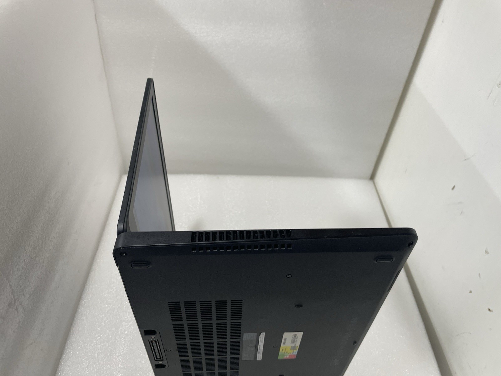 Dell Latitude E5570 128gb Nvme Win 11 i5-6200u 2.40ghz 8gb RAM HDMI Webcam
