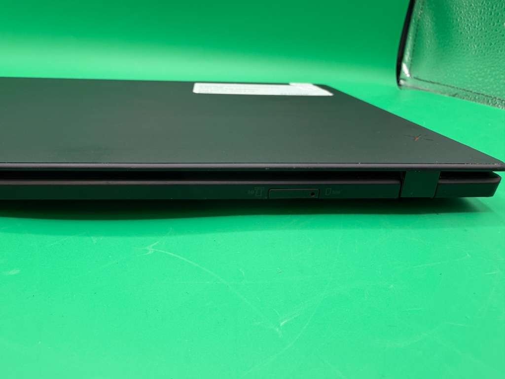 Lenovo ThinkPad X1 Carbon 6th Gen i5-8350U 1.70GHz 8GB RAM 500GB SSD Win 11 Pro