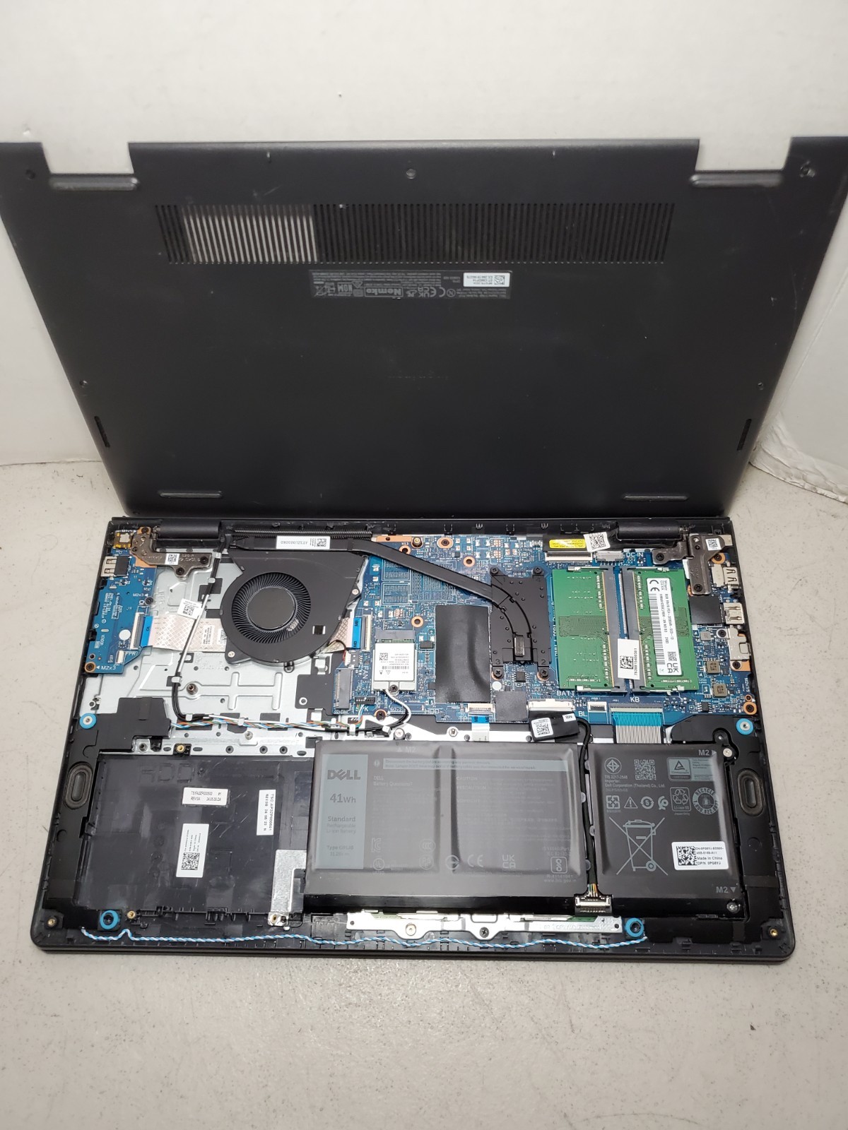 Dell Inspiron 15.6 Laptop Ryzen 7 7730U 16GB RAM No HDD/SSD/OS! #69