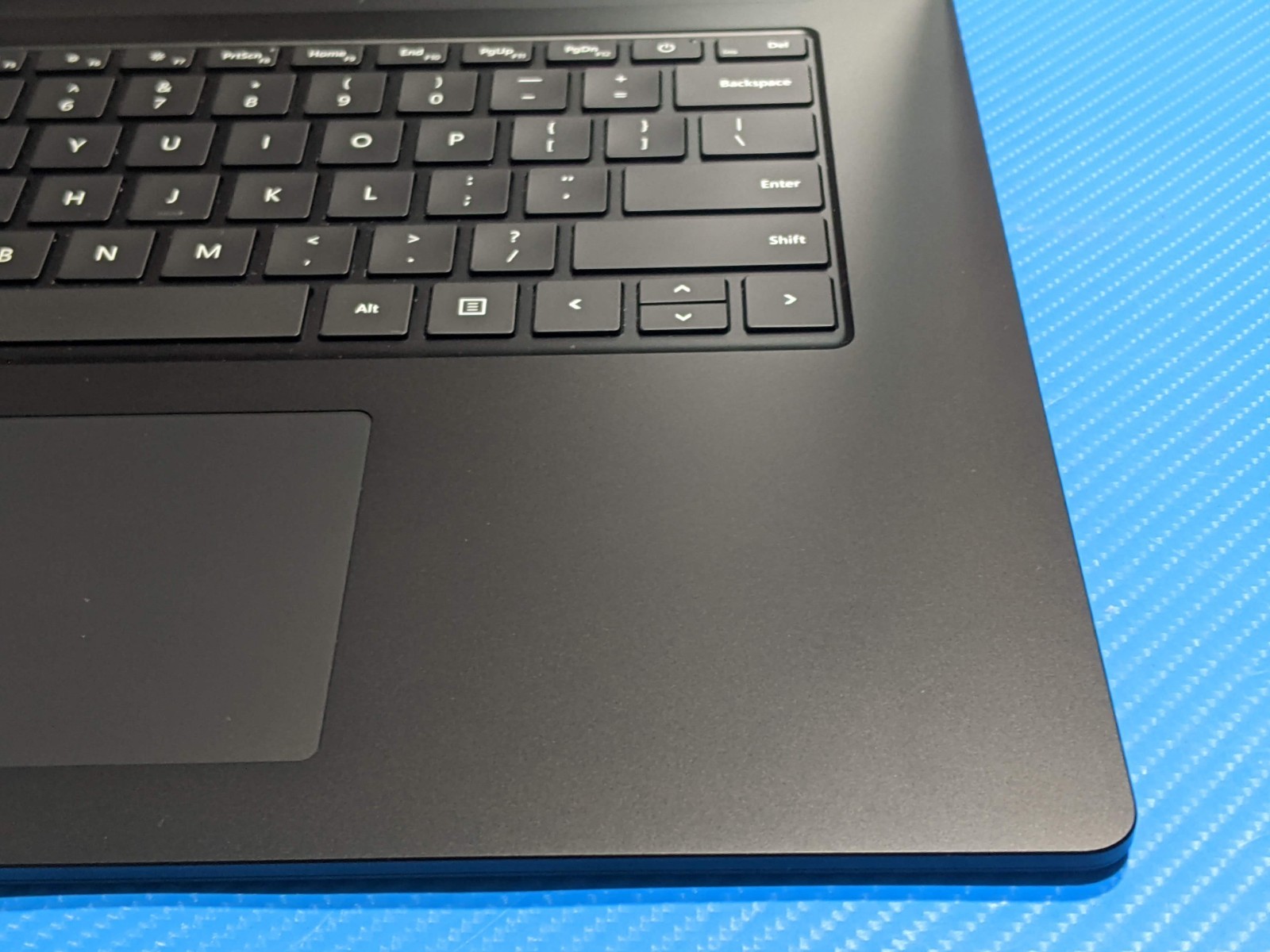 MS Surface Laptop 3 1872 15″ 2496×1664 TOUCH i7-10th Gen 1.3GHz 16GB 512GB AS-IS