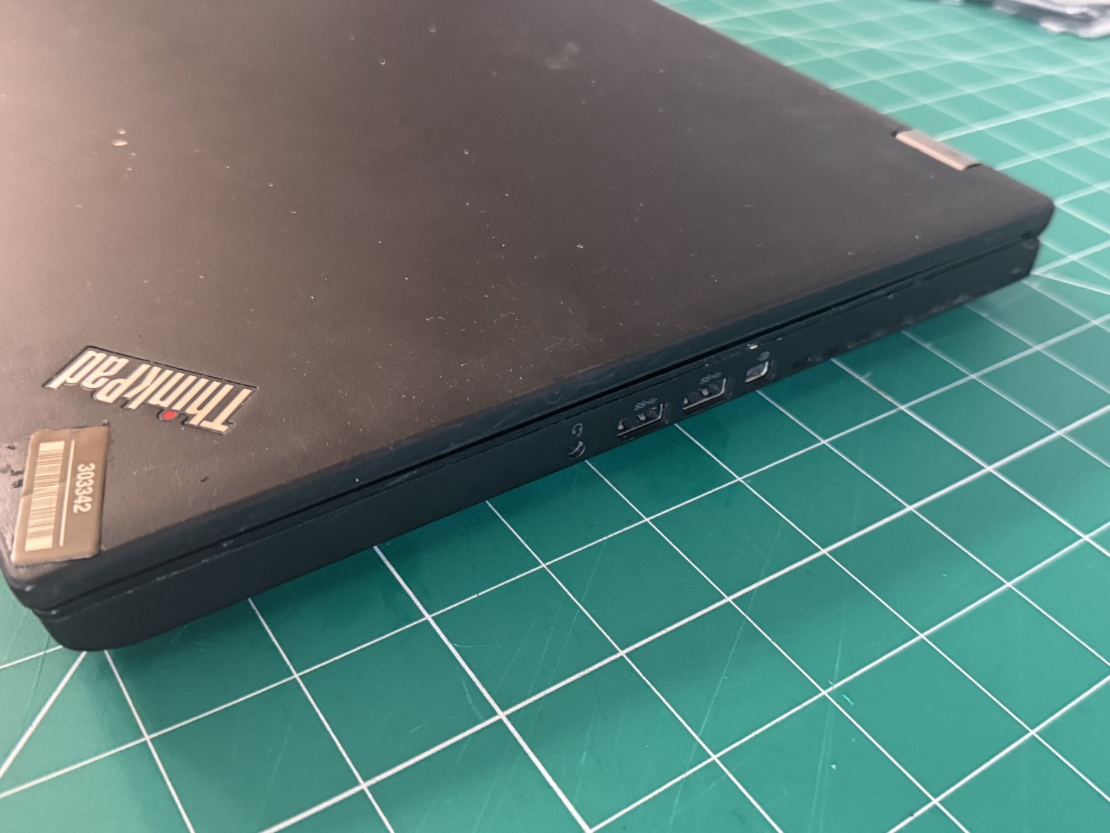 Lenovo Thinkpad P51 Xeon E3-1505M v6 3.0GHz 16GB RAM (NO SSD,AC ADAPTER,OS)